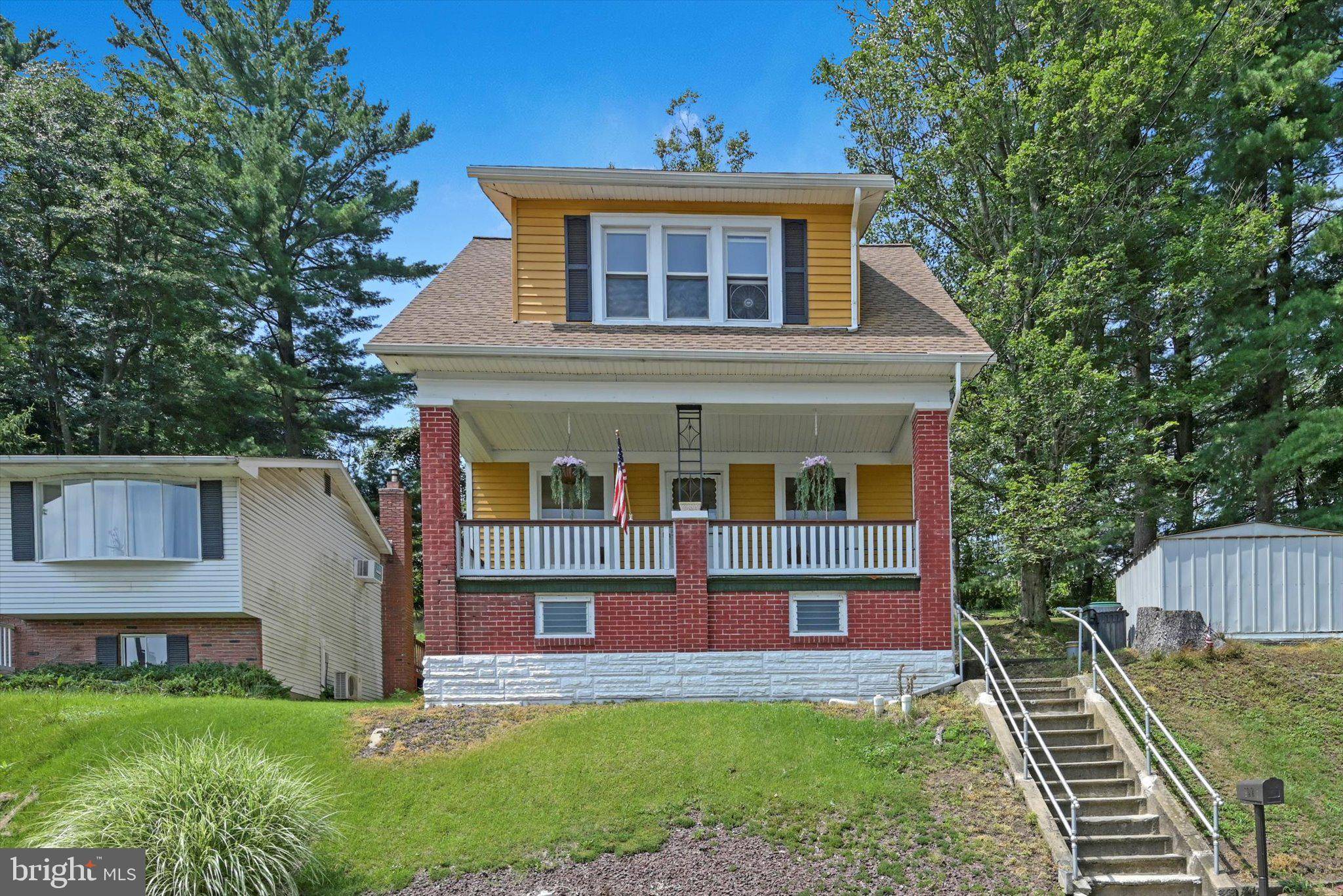 New Philadelphia, PA 17959,189 WATER ST