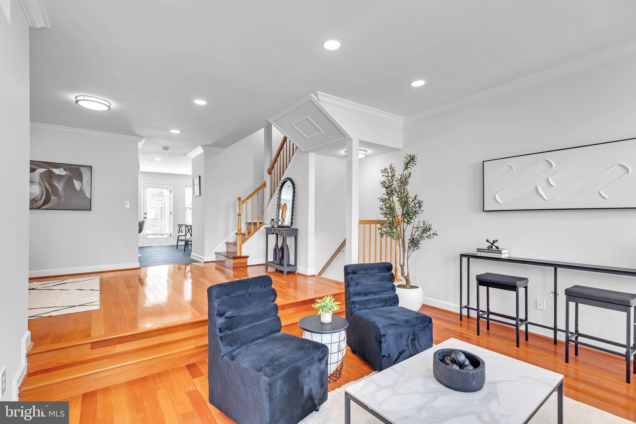Herndon, VA 20171,2506 JAMES MONROE CIR