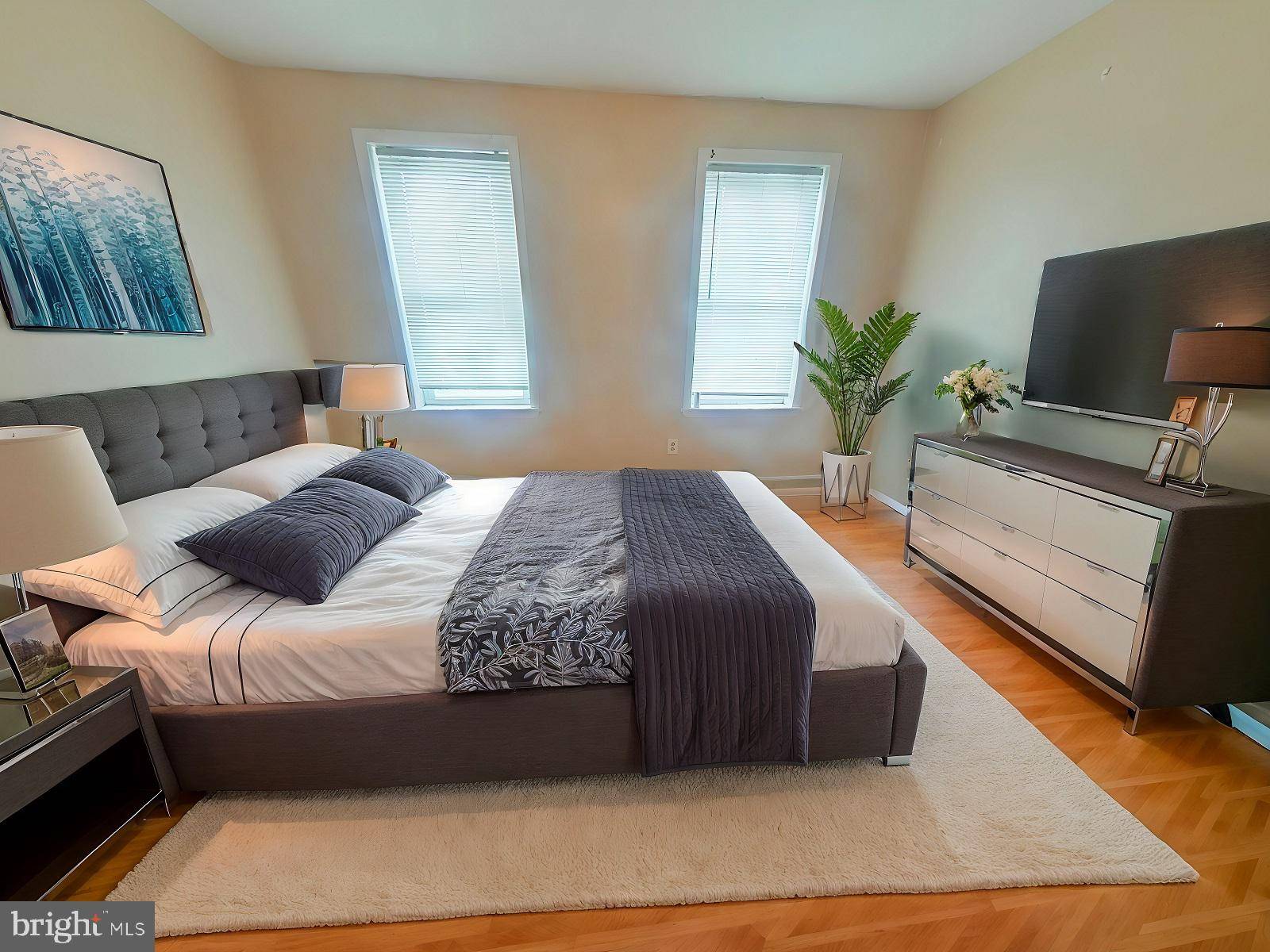 Philadelphia, PA 19104,3813 RENO ST