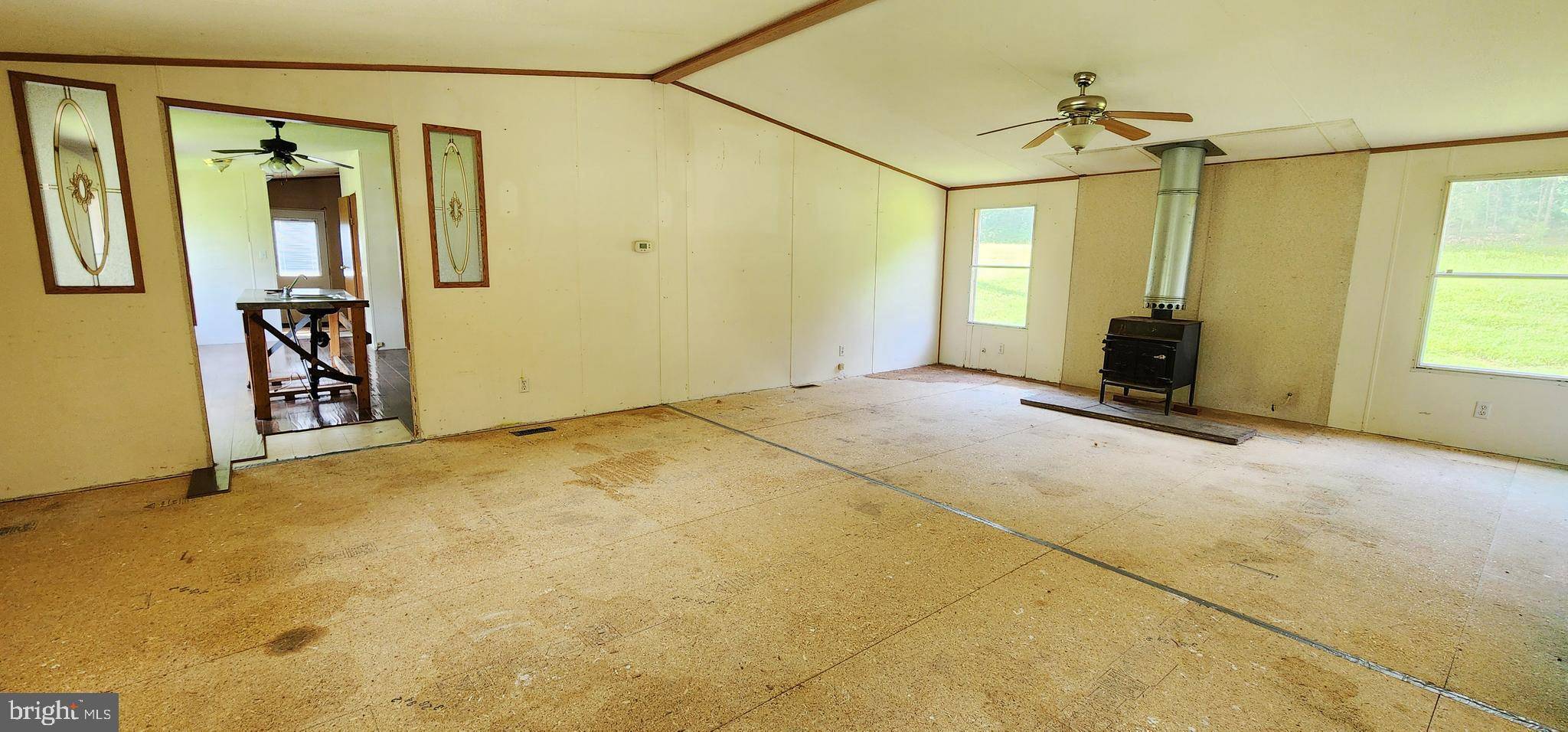 Hedgesville, WV 25427,194 FLYING DOVE LN E