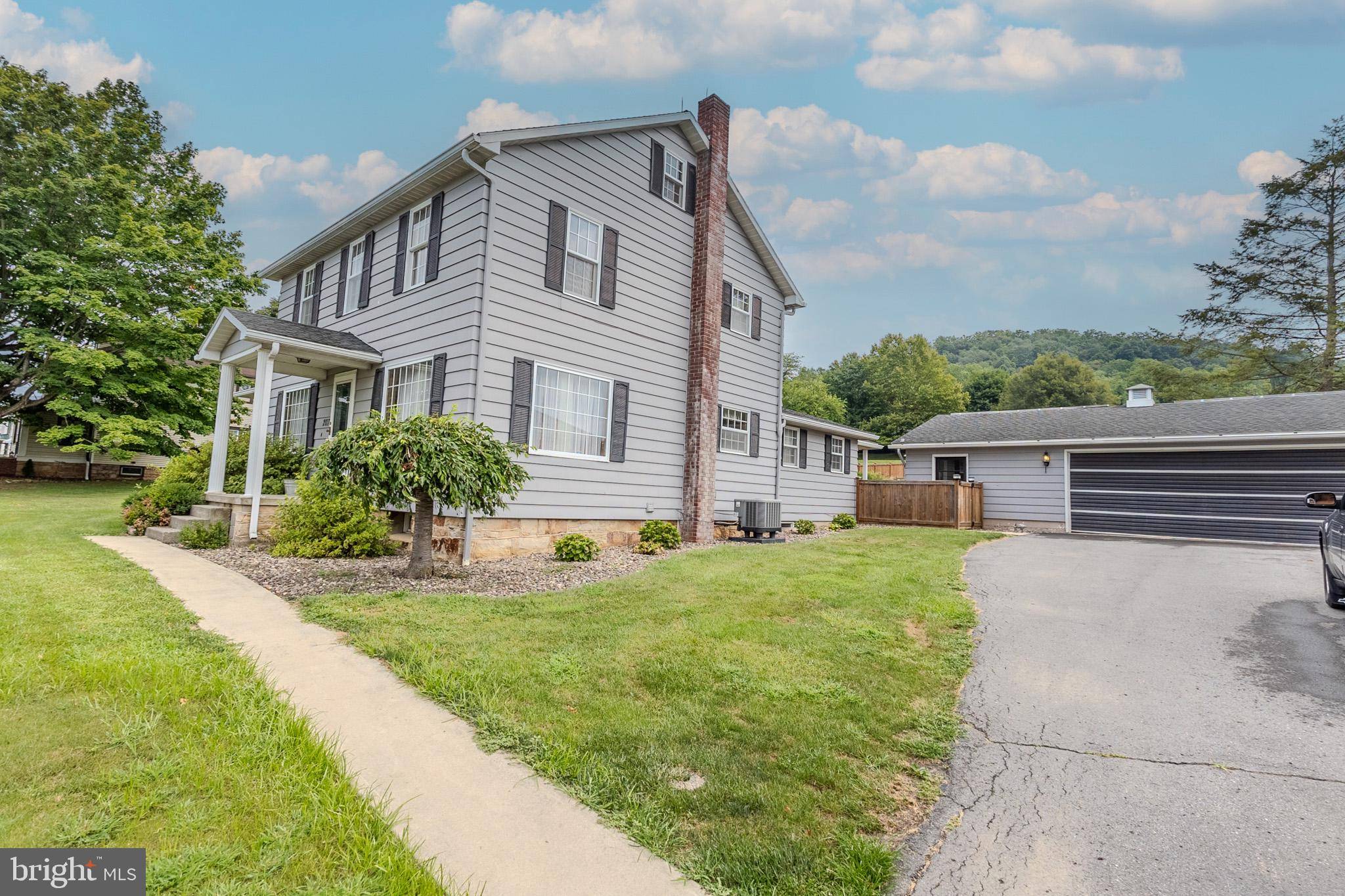Mc Alisterville, PA 17049,207 WESTFALL ST
