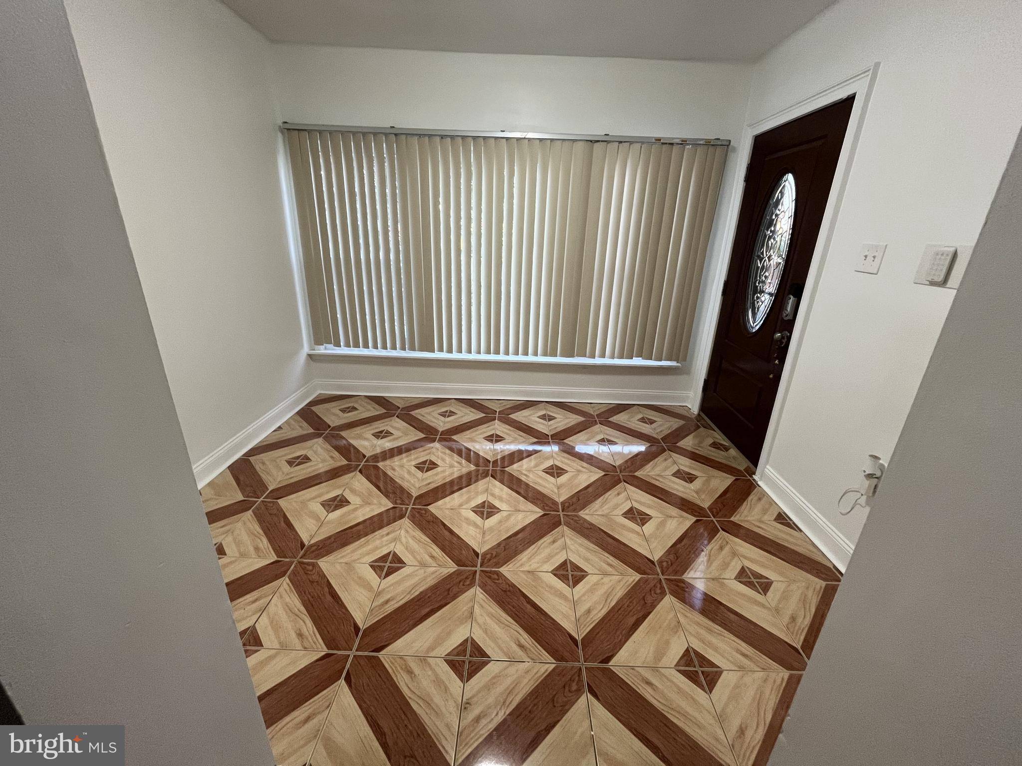 Philadelphia, PA 19126,6732 OGONTZ AVE