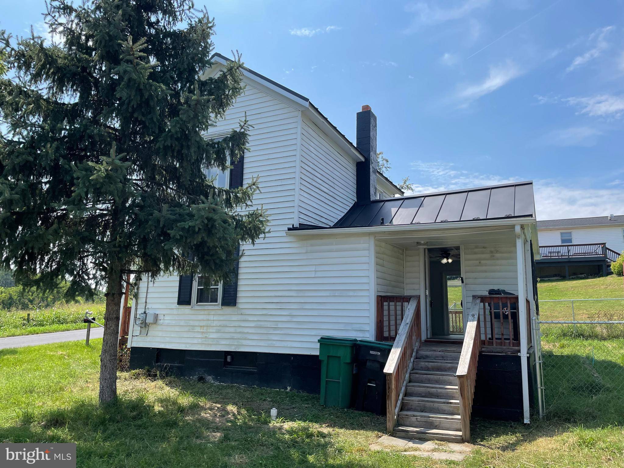 Strasburg, VA 22657,604 W KING ST