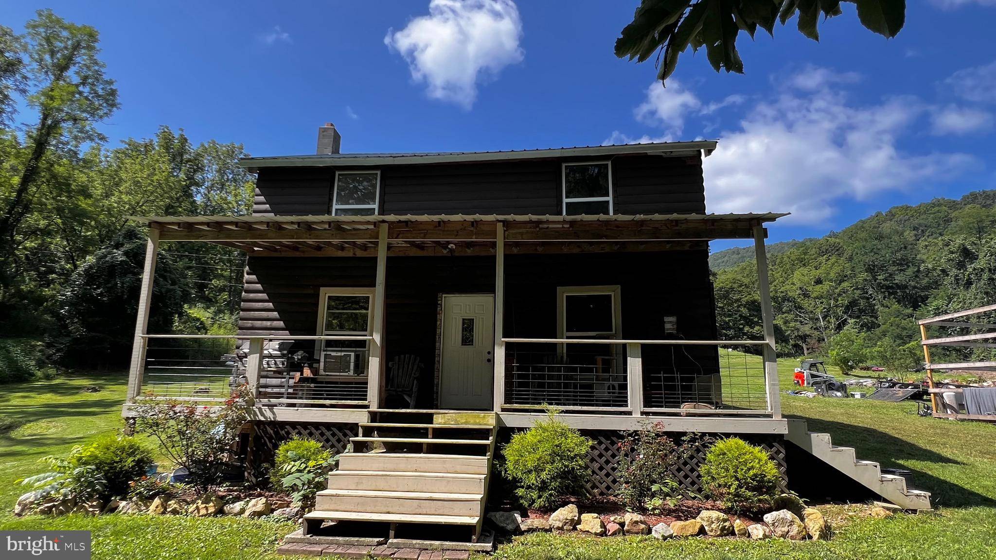 Moorefield, WV 26836,2563 DUMPLING RUN RD