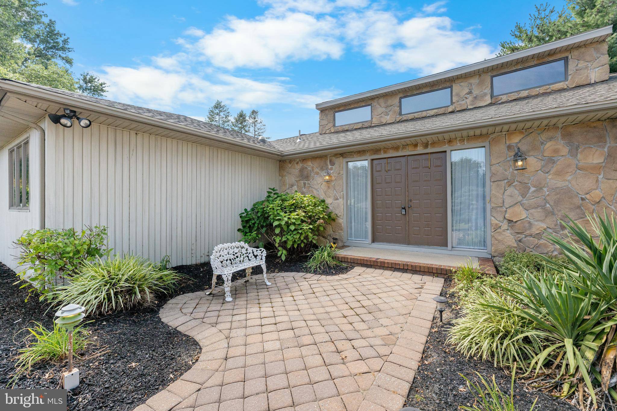 Robbinsville, NJ 08691,143 RICHARDSON RD