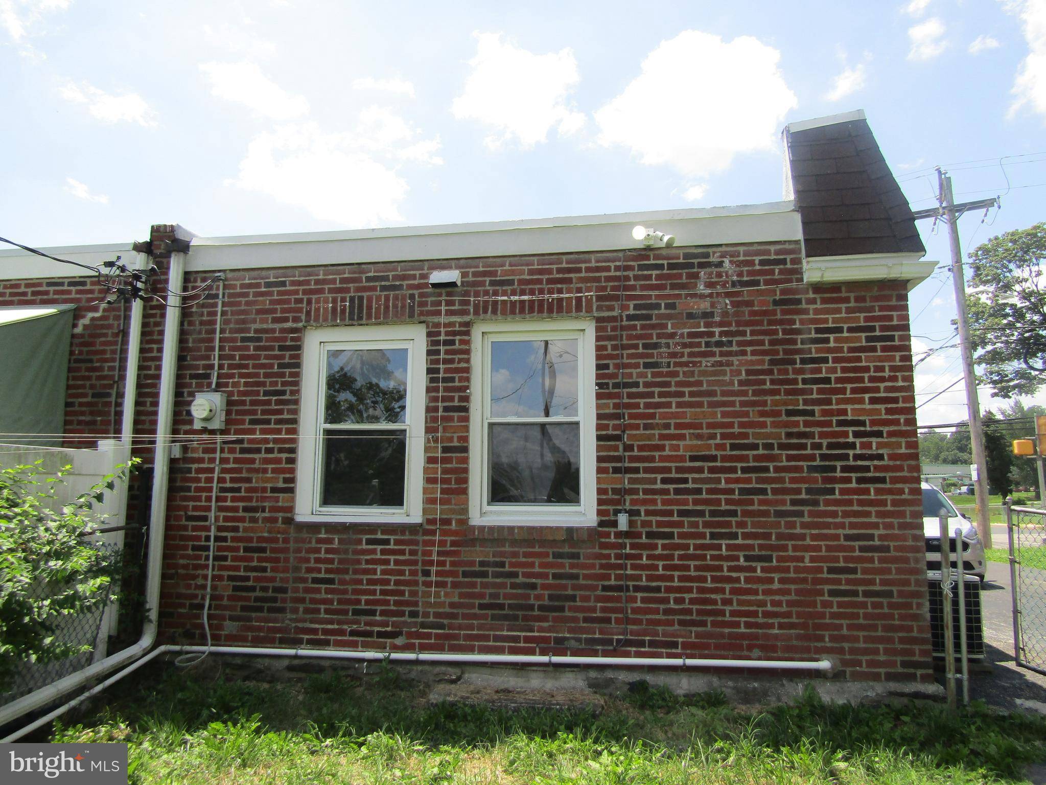 Primos Secane, PA 19018,309 S OAK AVE