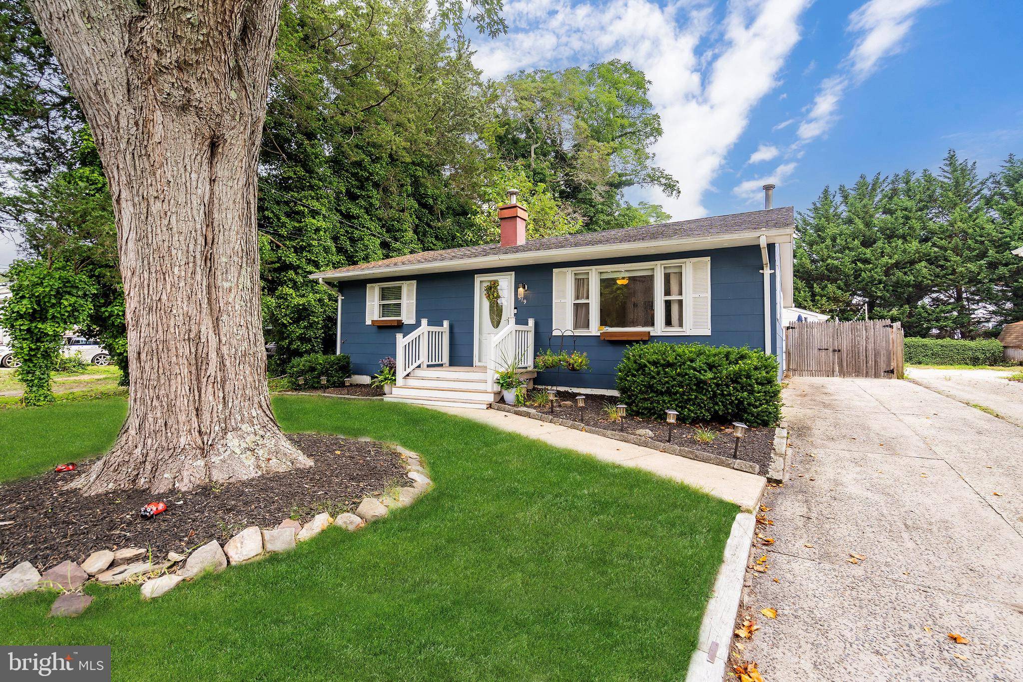 Bayville, NJ 08721,519 BAY BLVD