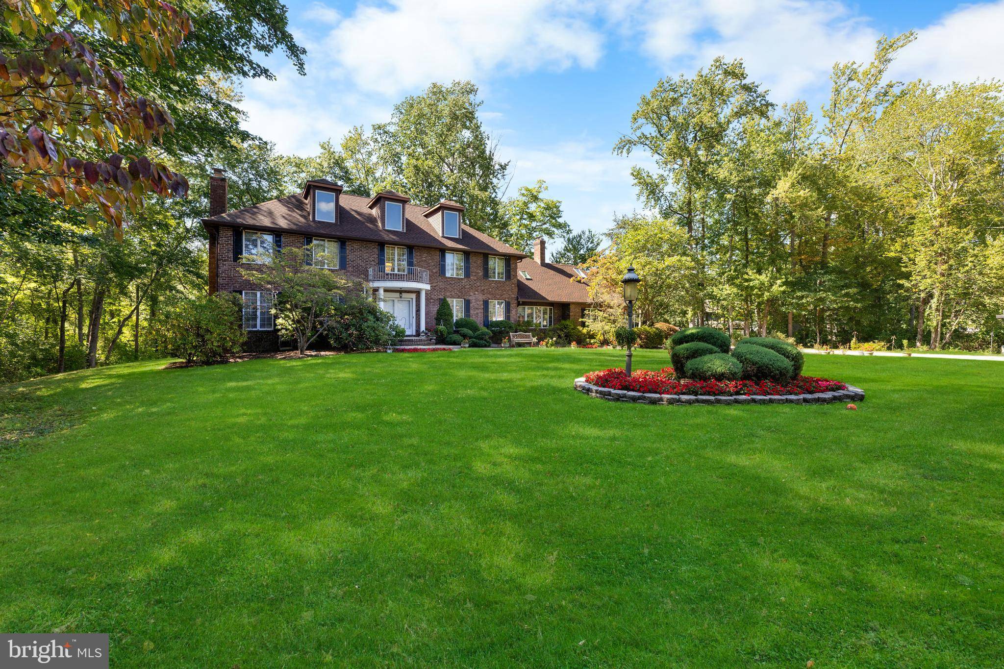 East Windsor, NJ 08520,7 HIDDEN SPRINGS LN