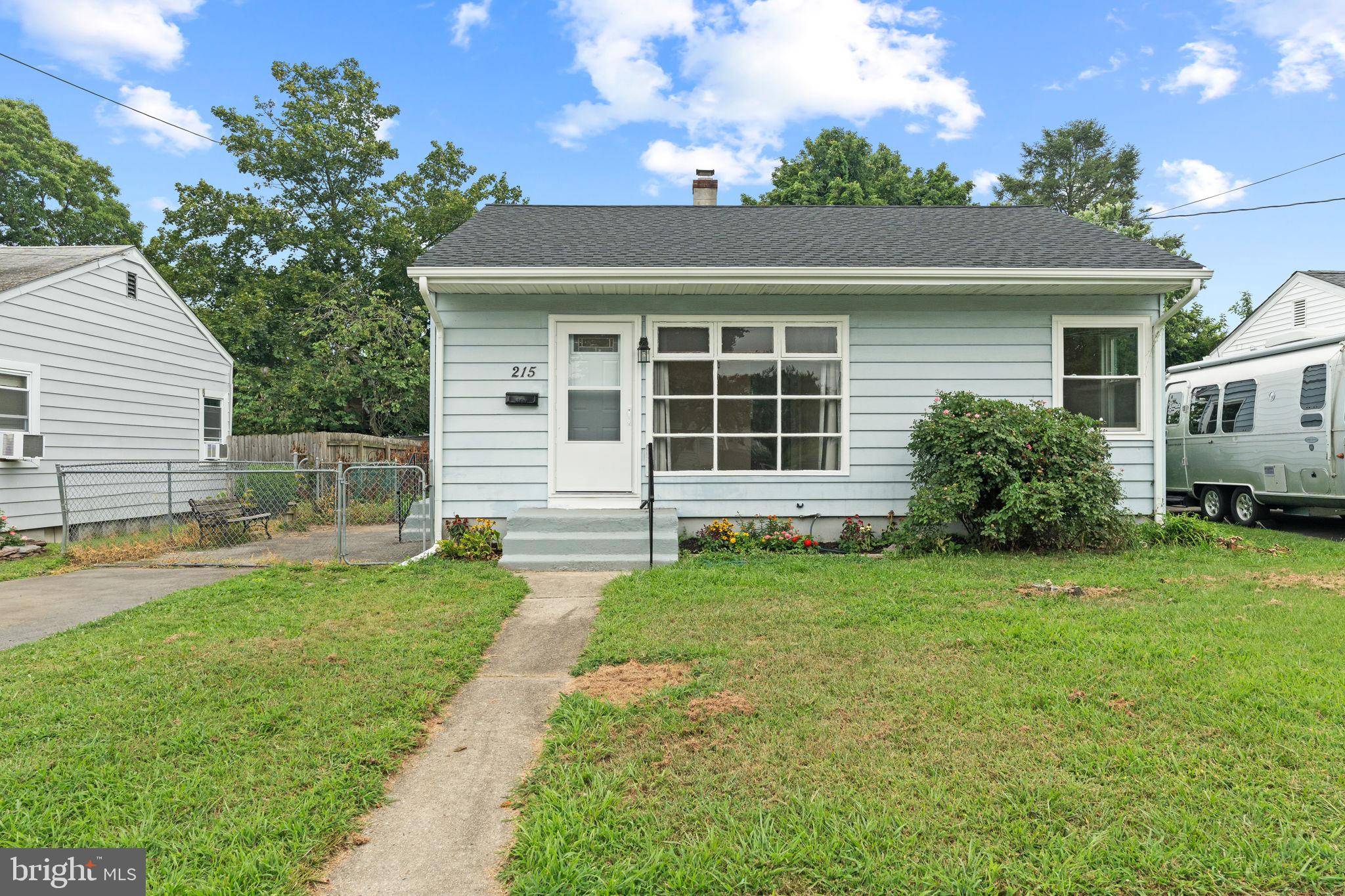 Ewing, NJ 08638,215 CLAMER