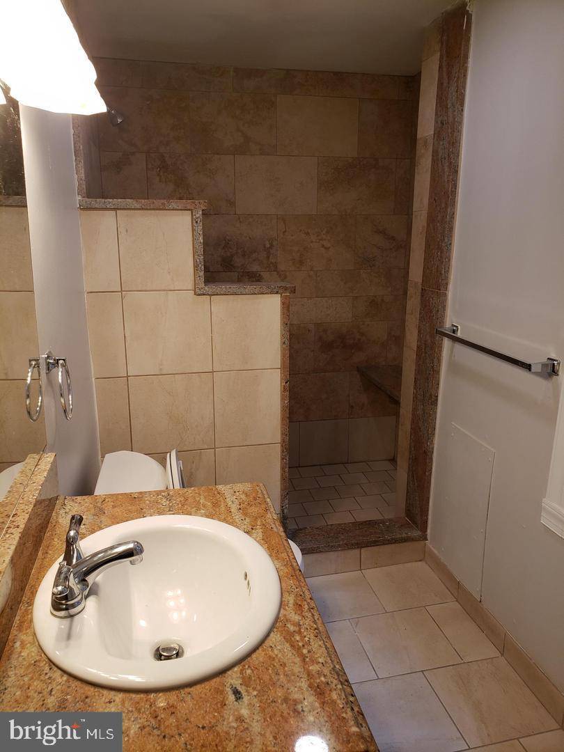Philadelphia, PA 19107,1211 SPRUCE ST #1R