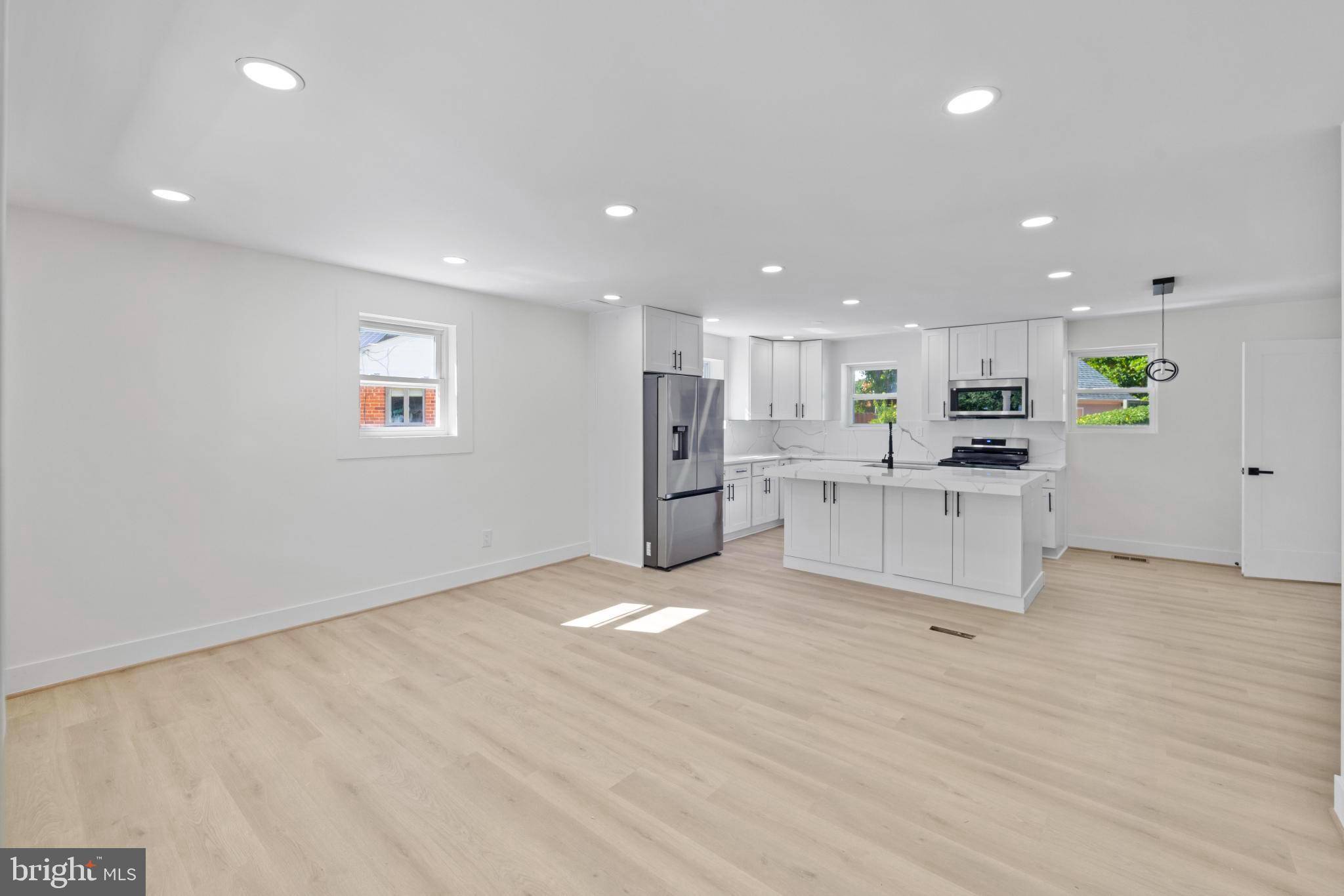 Rockville, MD 20852,4821 TOPPING RD