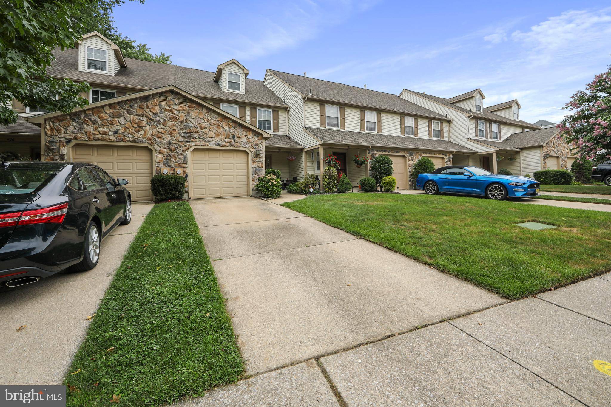 Marlton, NJ 08053,405 HAZELWOOD LN