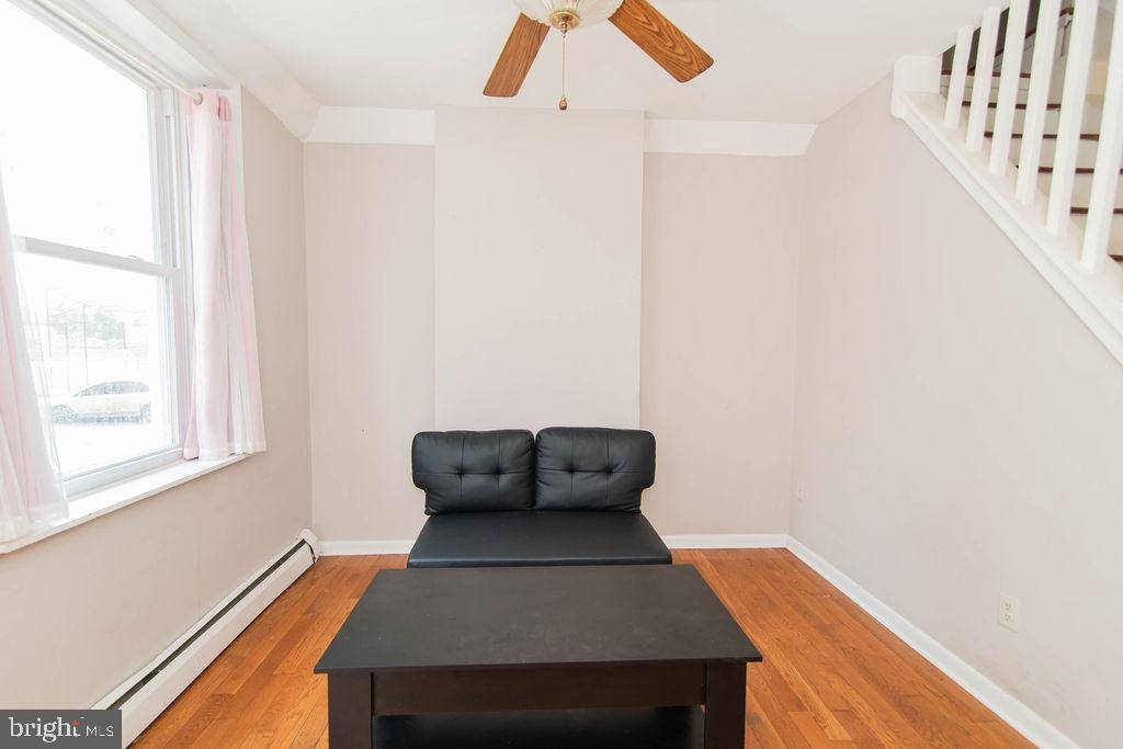 Philadelphia, PA 19125,2406 E HAROLD ST