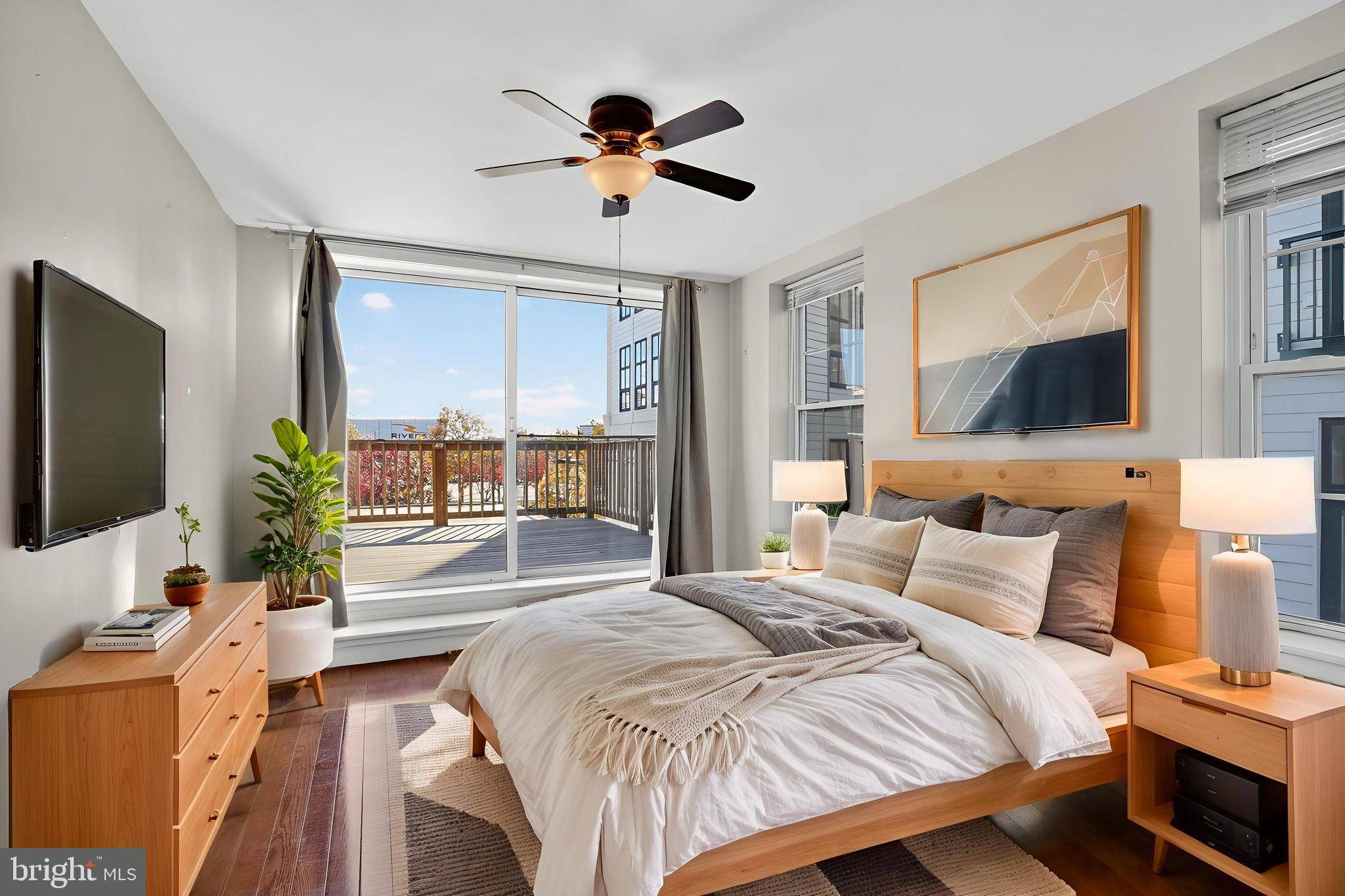 Philadelphia, PA 19125,112 E ALLEN ST #2