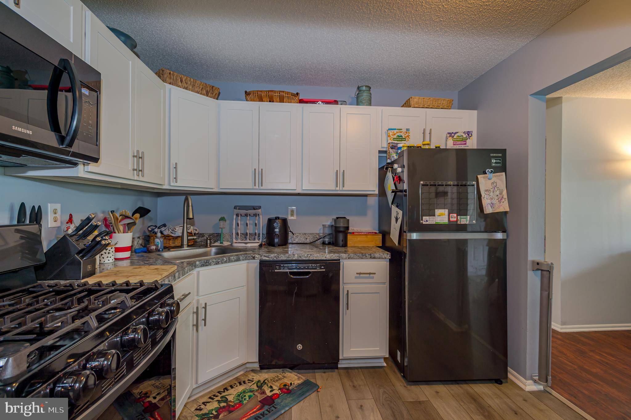 Hamilton, NJ 08619,75 CHAMBORD CT