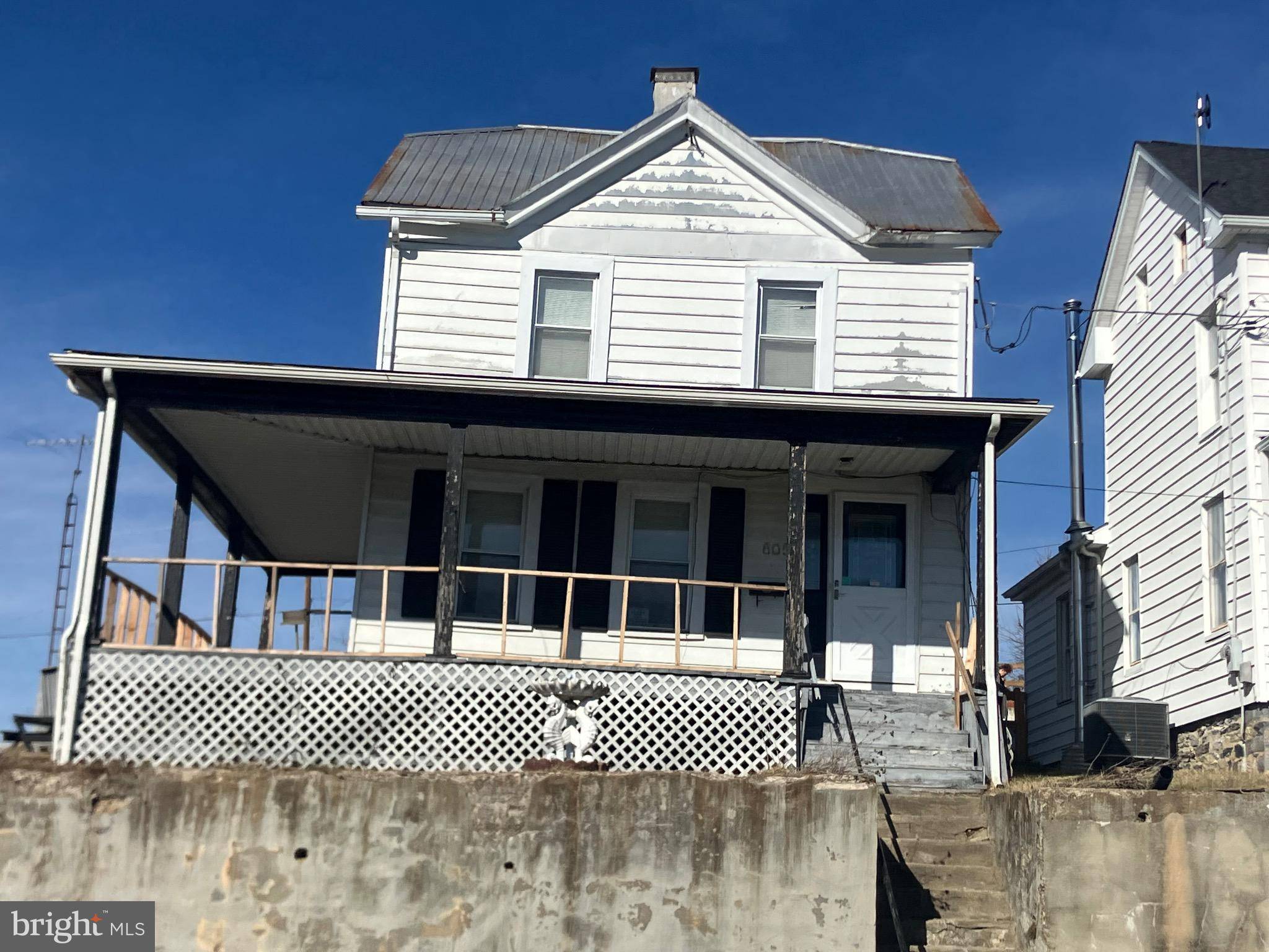 Brunswick, MD 21716,805 E B ST