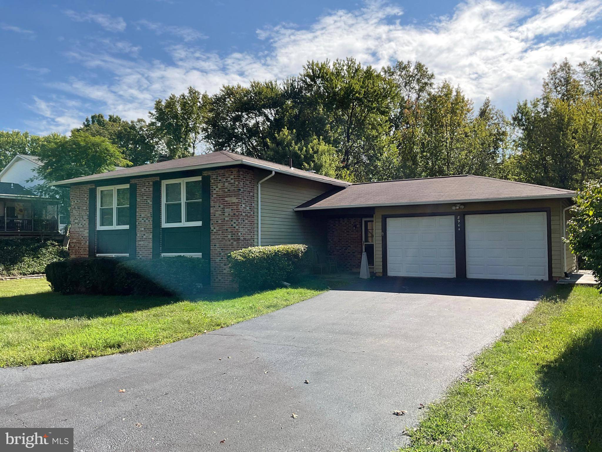 Springfield, VA 22153,8904 GRASS VALLEY CT