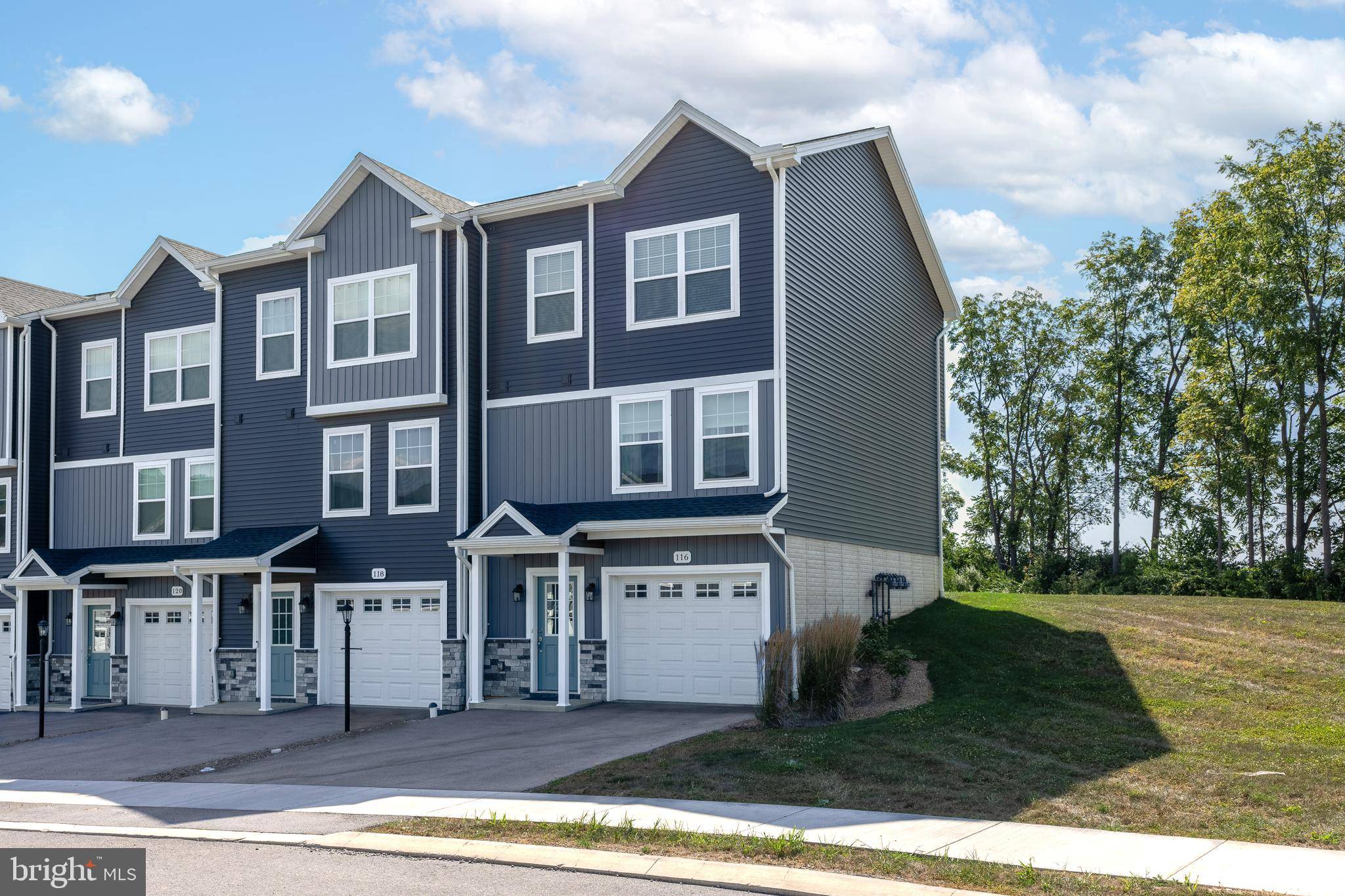 Pleasant Gap, PA 16823,116 HIGHPOINT PARK DR