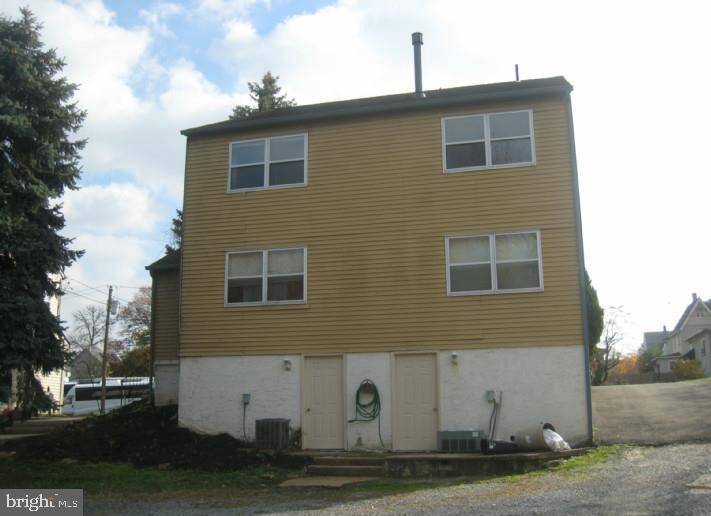 Oaklyn, NJ 08107,37 W LAKEVIEW AVE