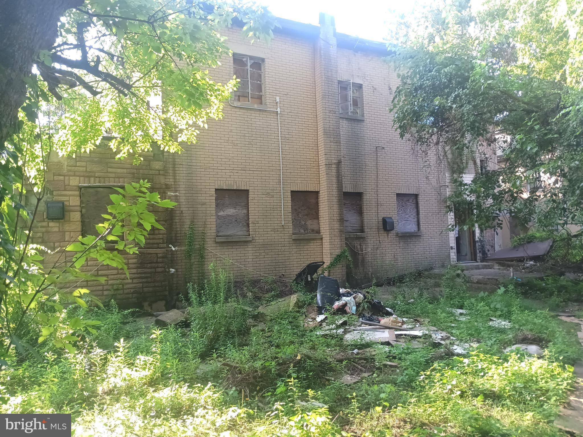 Trenton, NJ 08618,512 MRTN KING JR