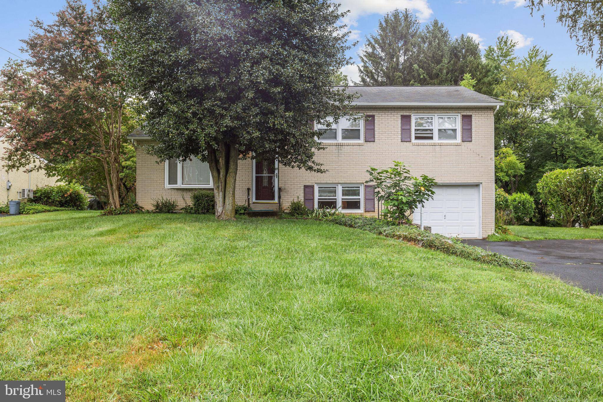 Willow Grove, PA 19090,1514 N HILLS AVE
