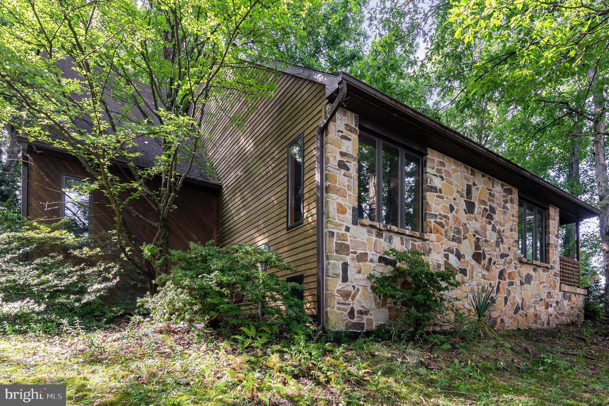 New Cumberland, PA 17070,322 BETHEL CHURCH RD