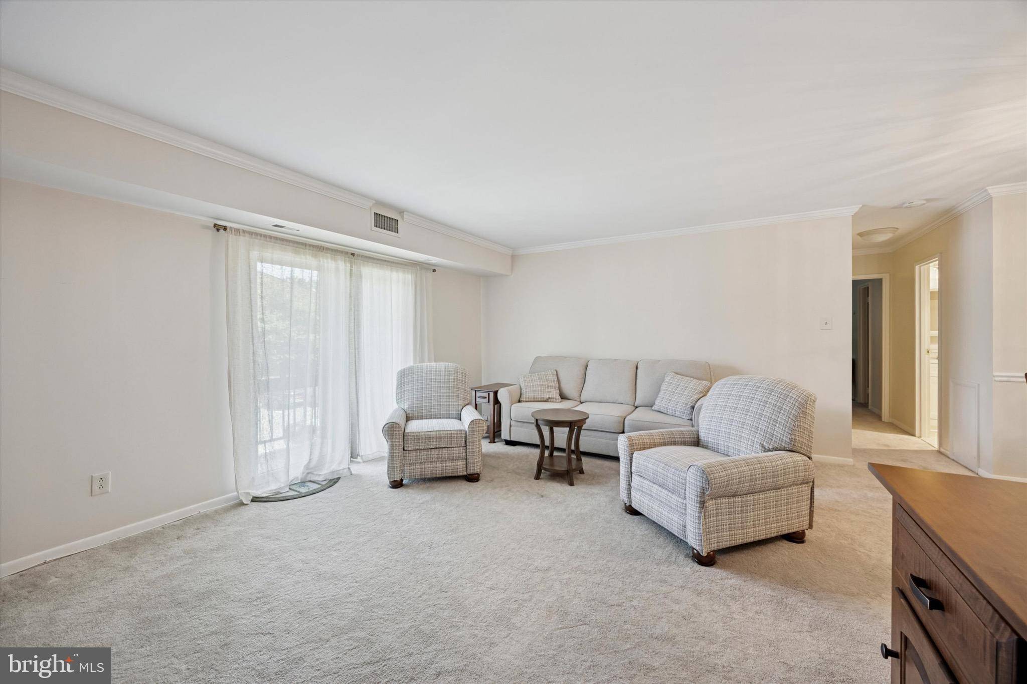 Philadelphia, PA 19114,47201-00 DELAIRE LANDING RD #201