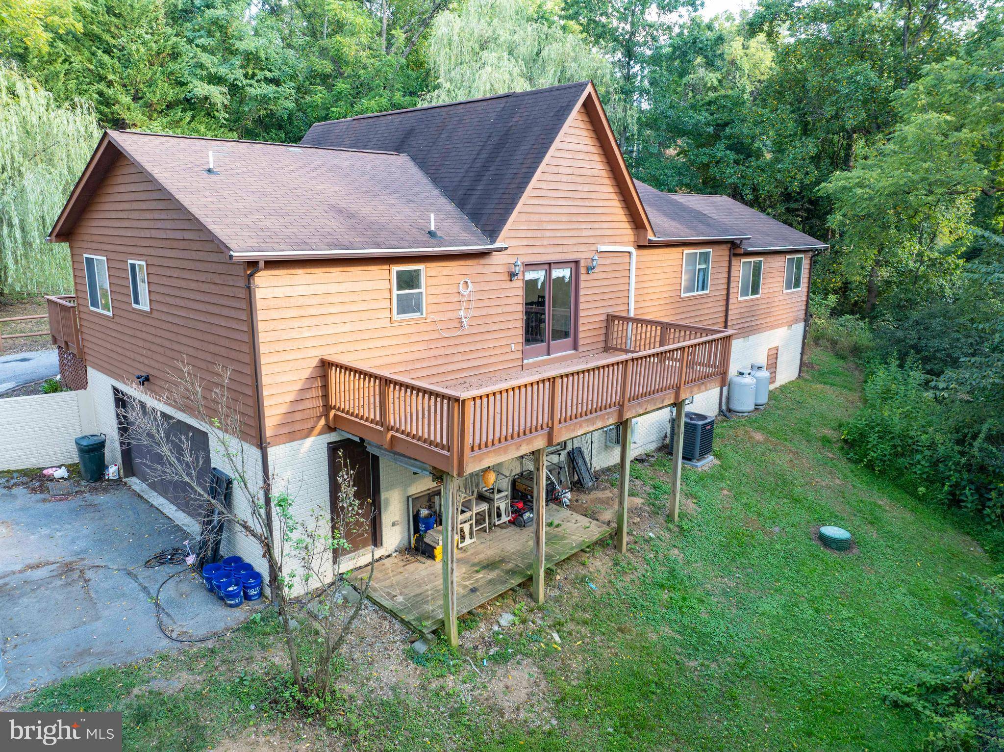Linden, VA 22642,15 CRAB APPLE CT