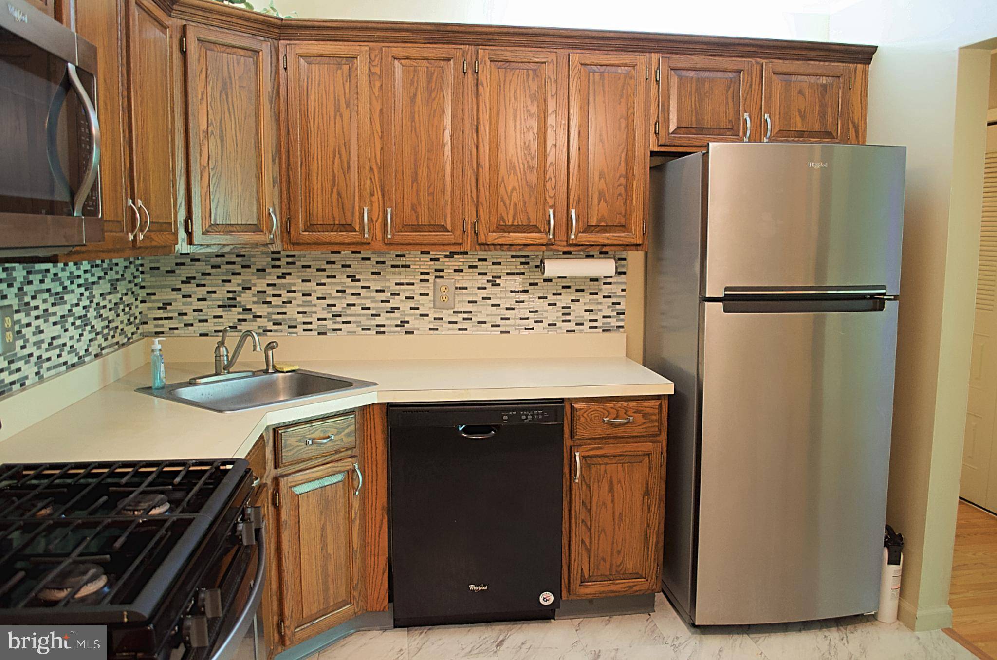 Hamilton, NJ 08619,84 WILLOW CT