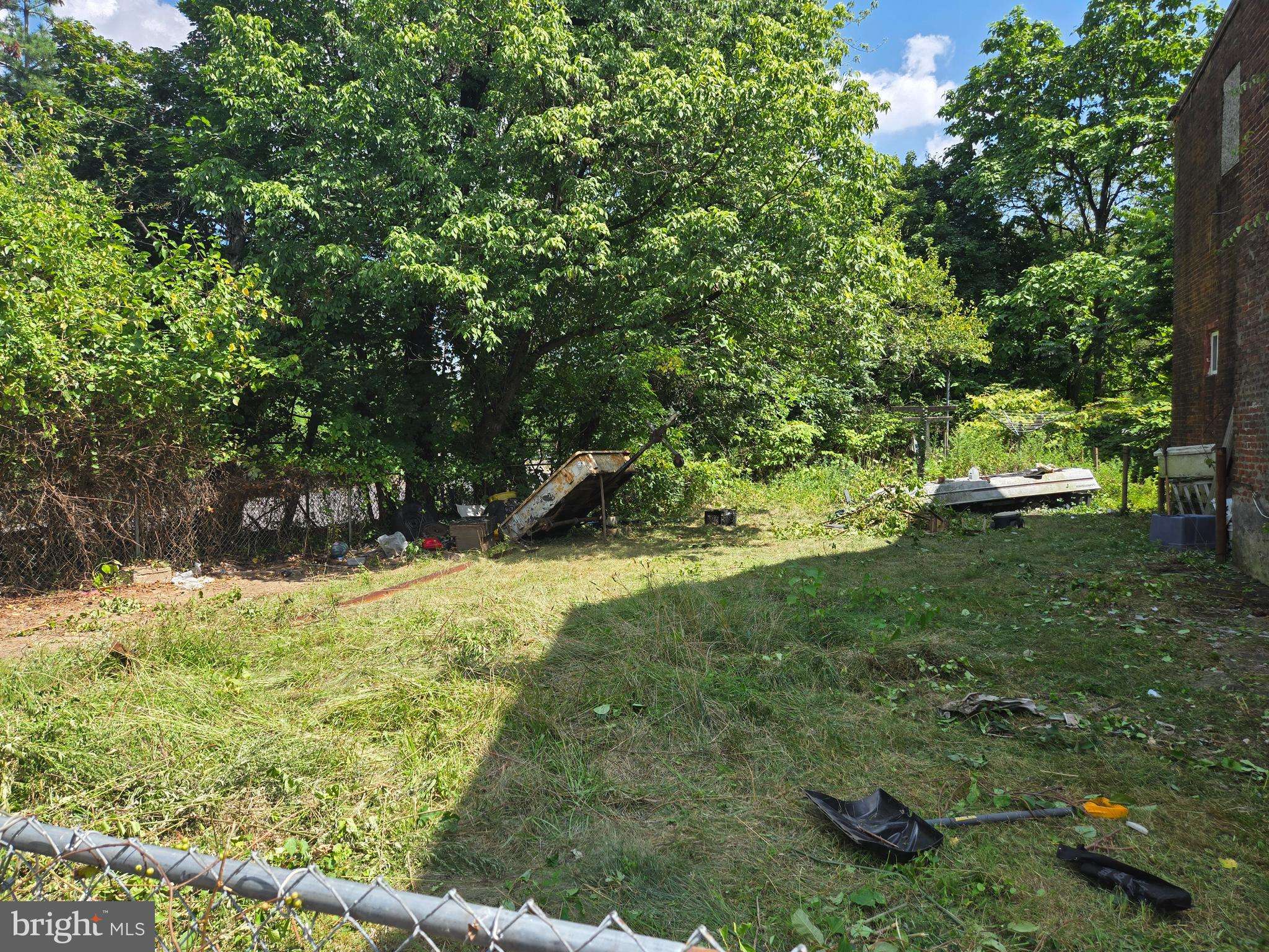 Trenton, NJ 08618,60 HAYES AVE