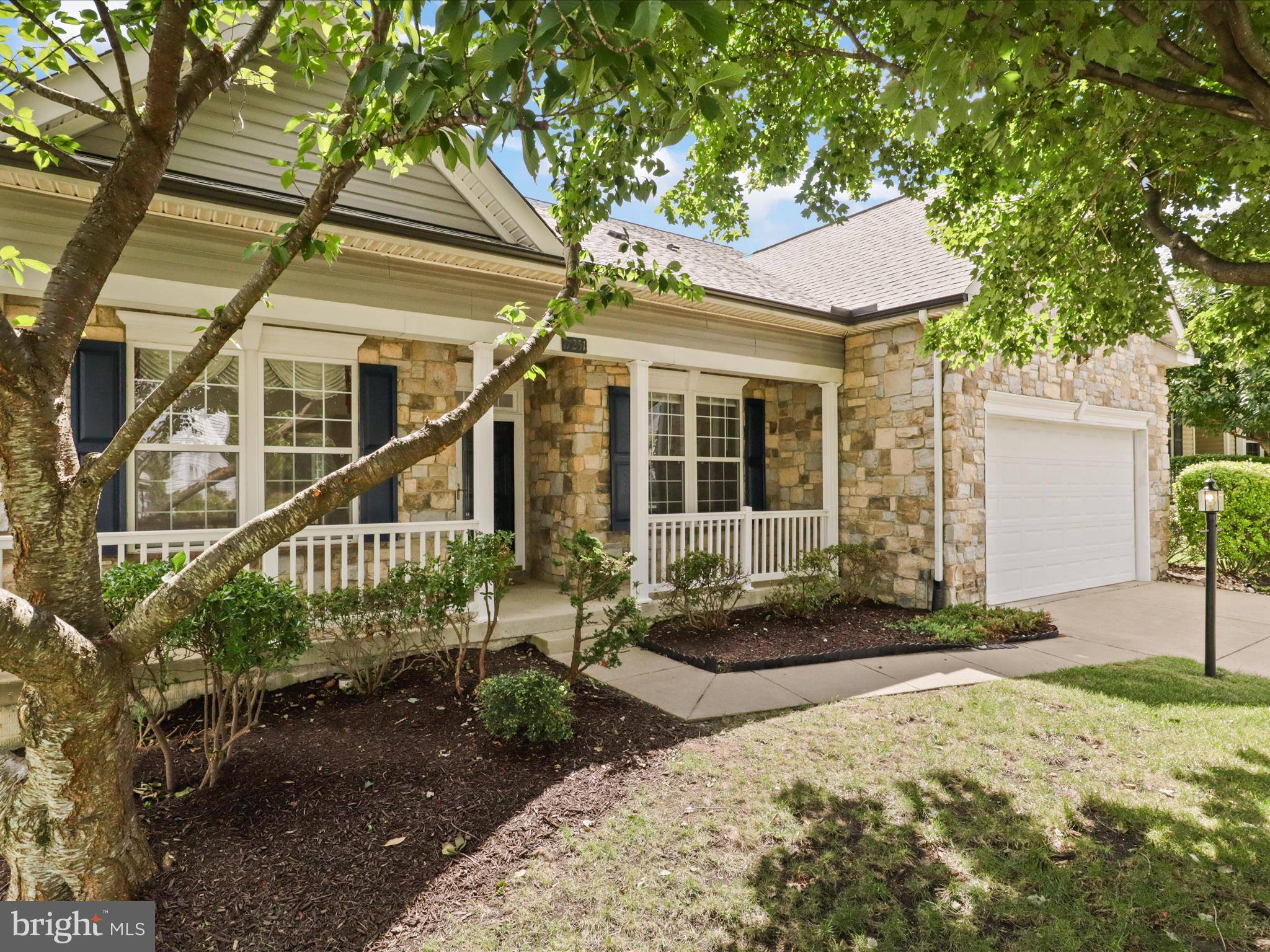 Dumfries, VA 22025,17251 FOUR SEASONS DR