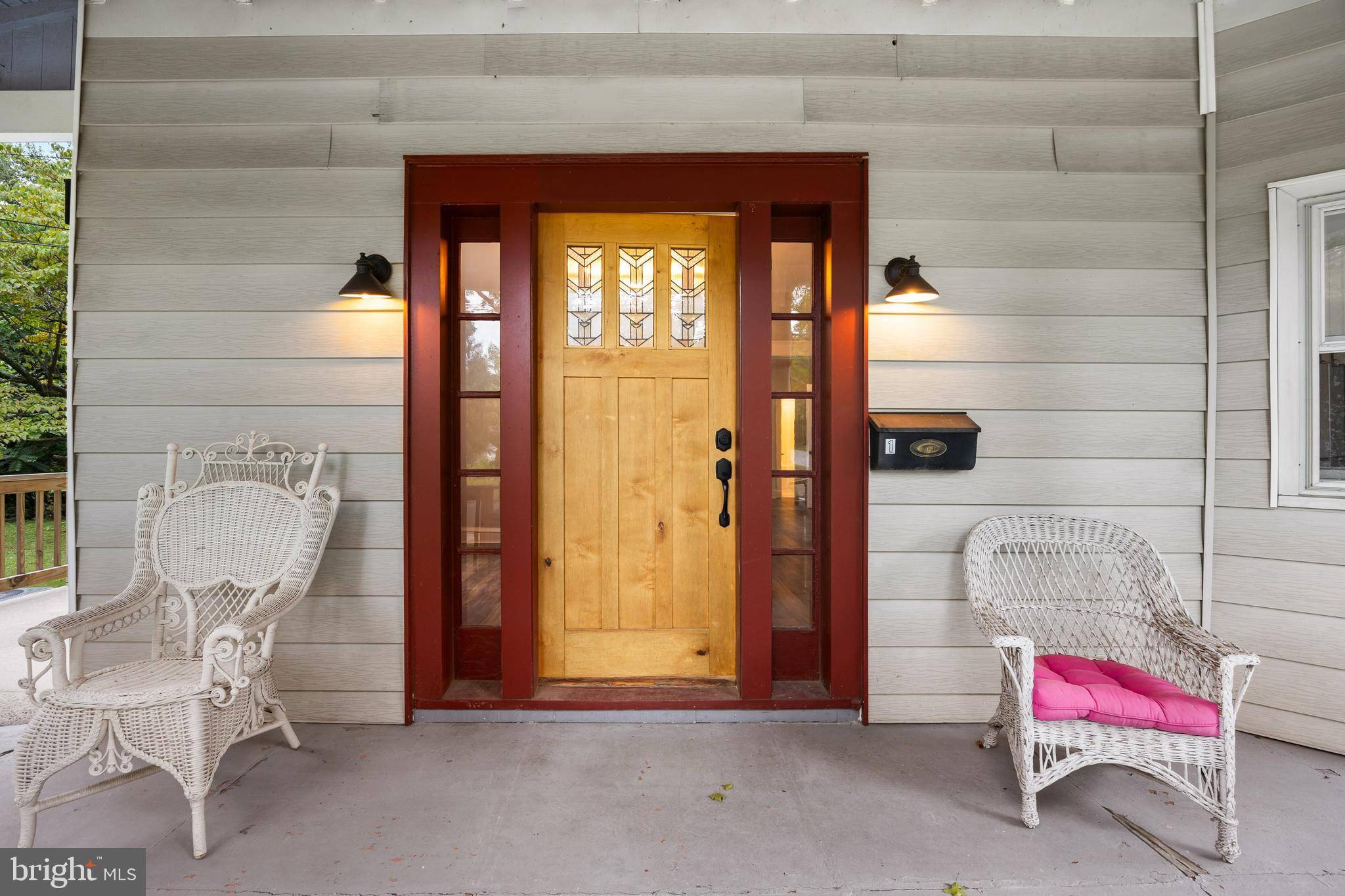 Riverton, NJ 08077,725--29 CINNAMINSON ST