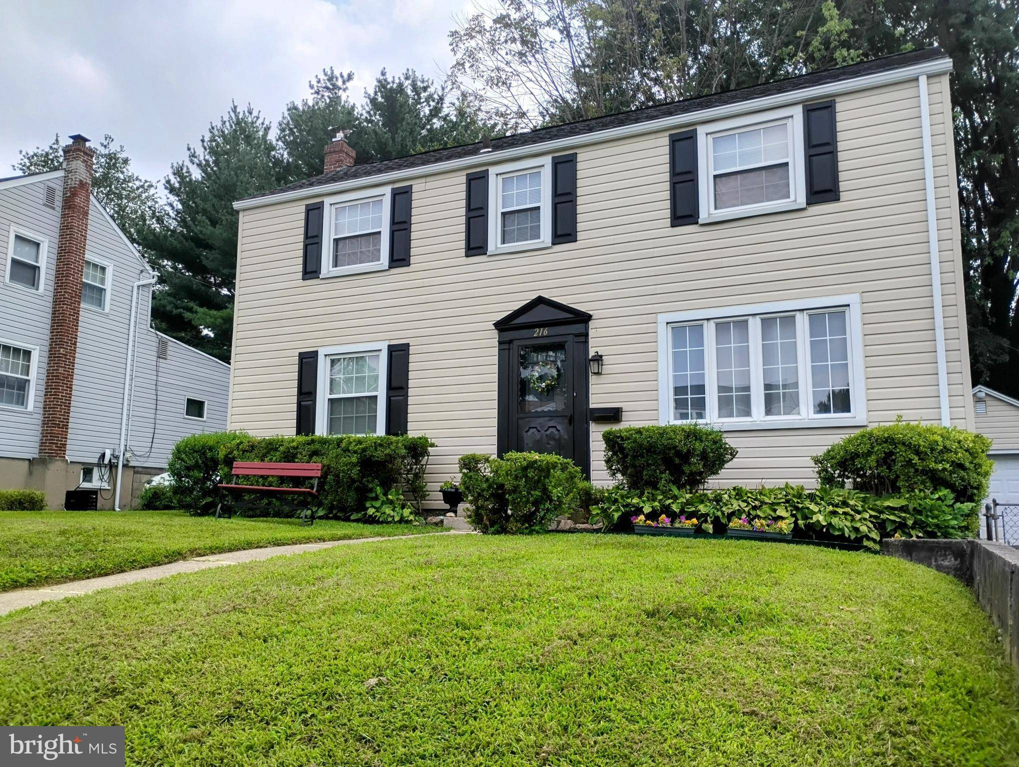 Aston, PA 19014,216 SCHEIVERT AVE
