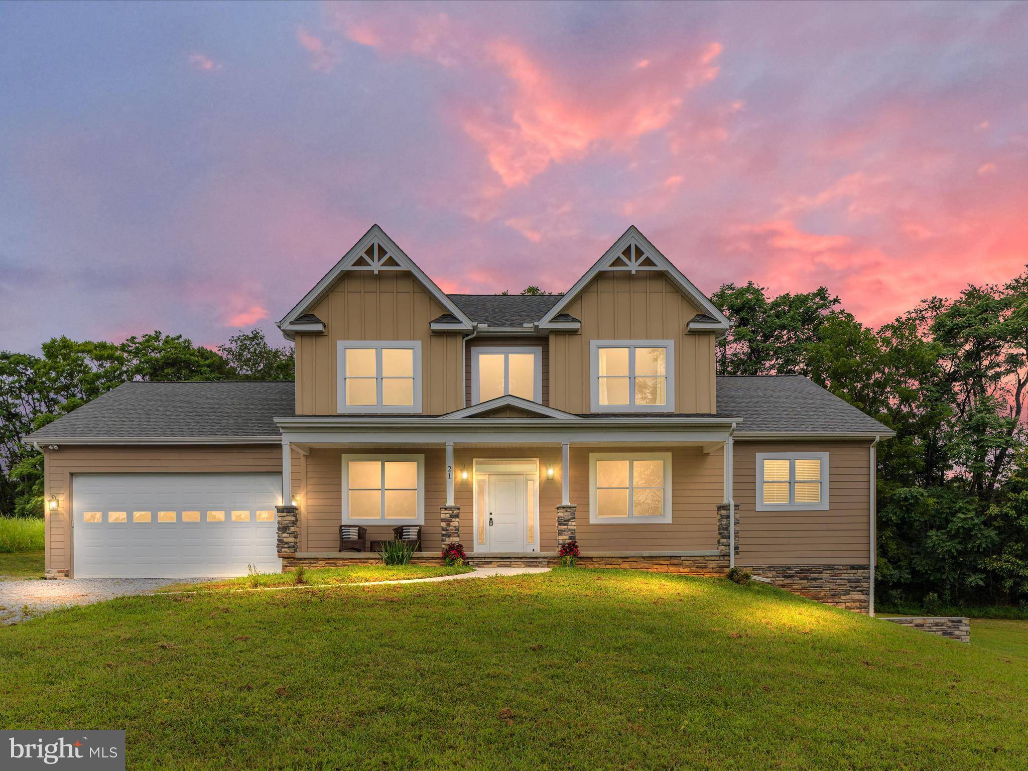 Hedgesville, WV 25427,21 NIMITZ LN