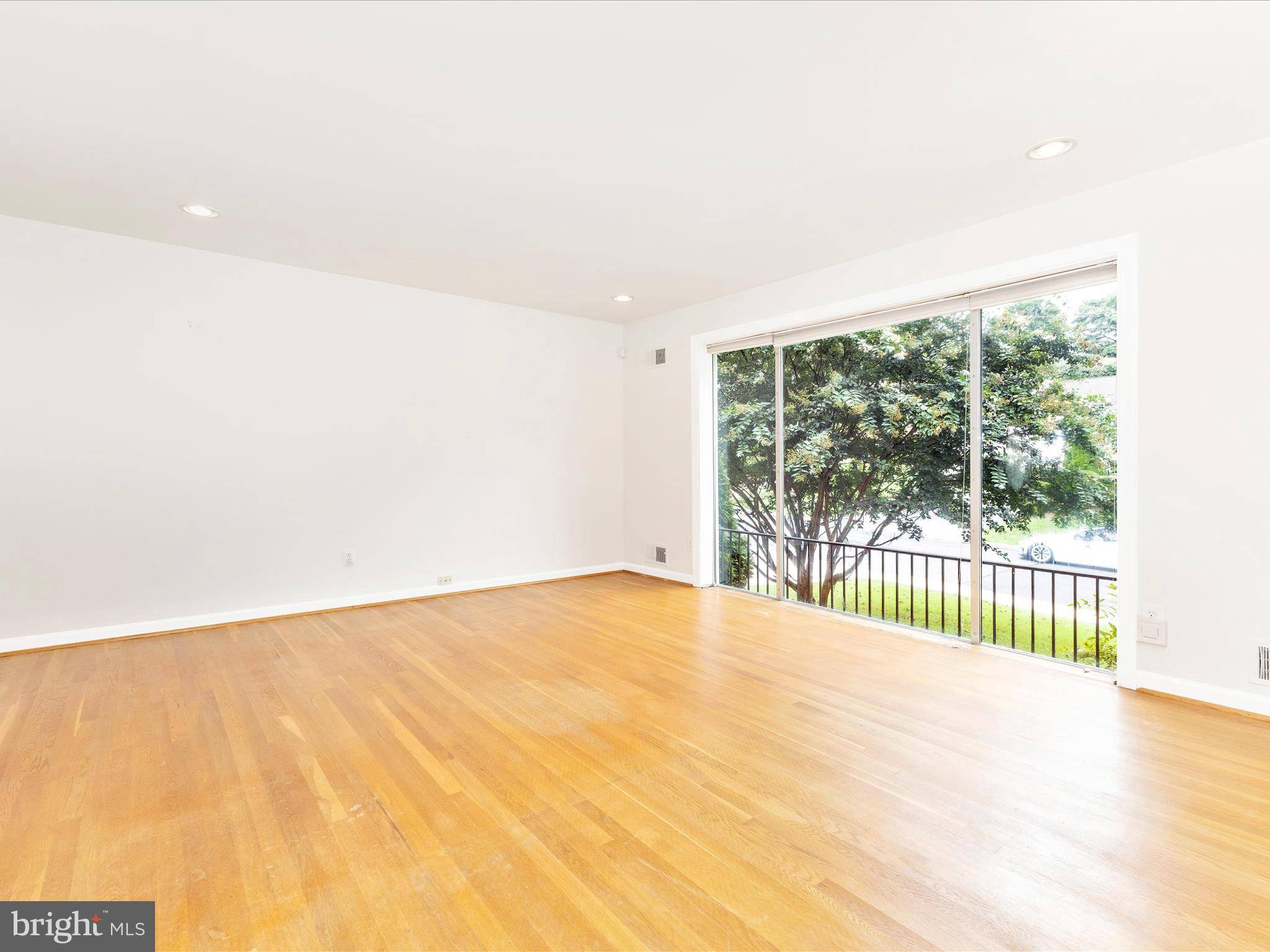 Washington, DC 20015,6949 32ND ST NW