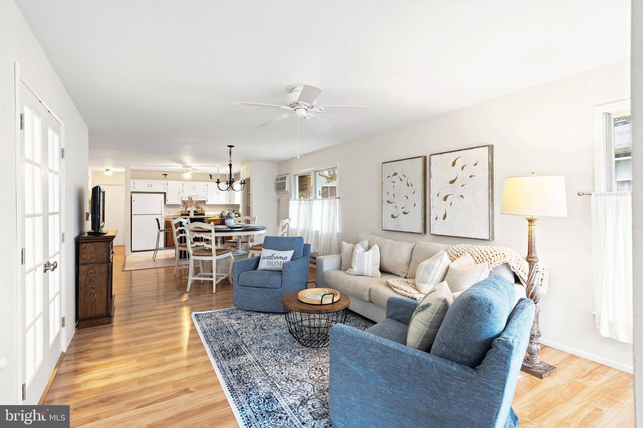 Manahawkin, NJ 08050,2-B MAGNOLIA RD