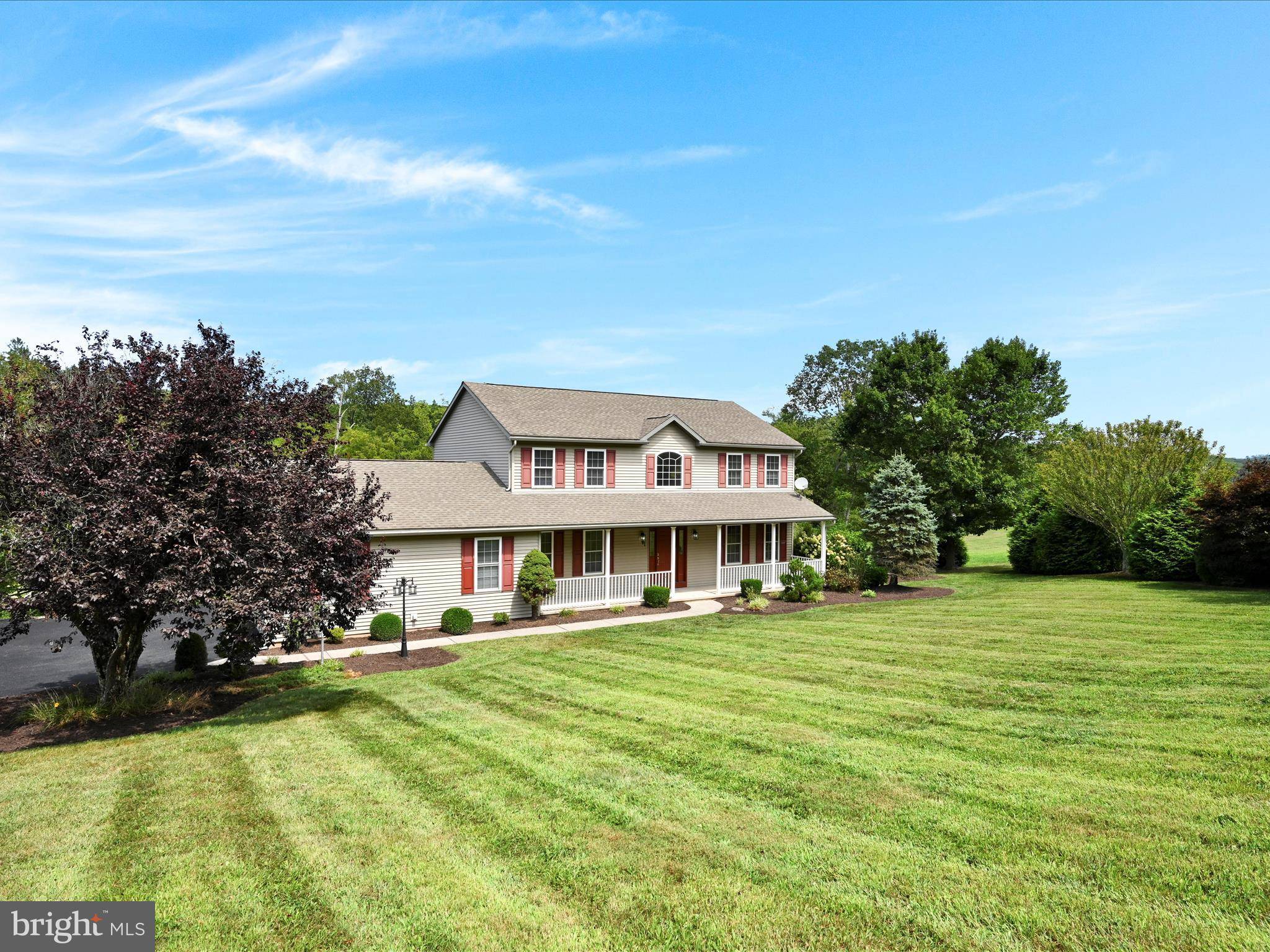 Orwigsburg, PA 17961,61 GREY HAWK DR