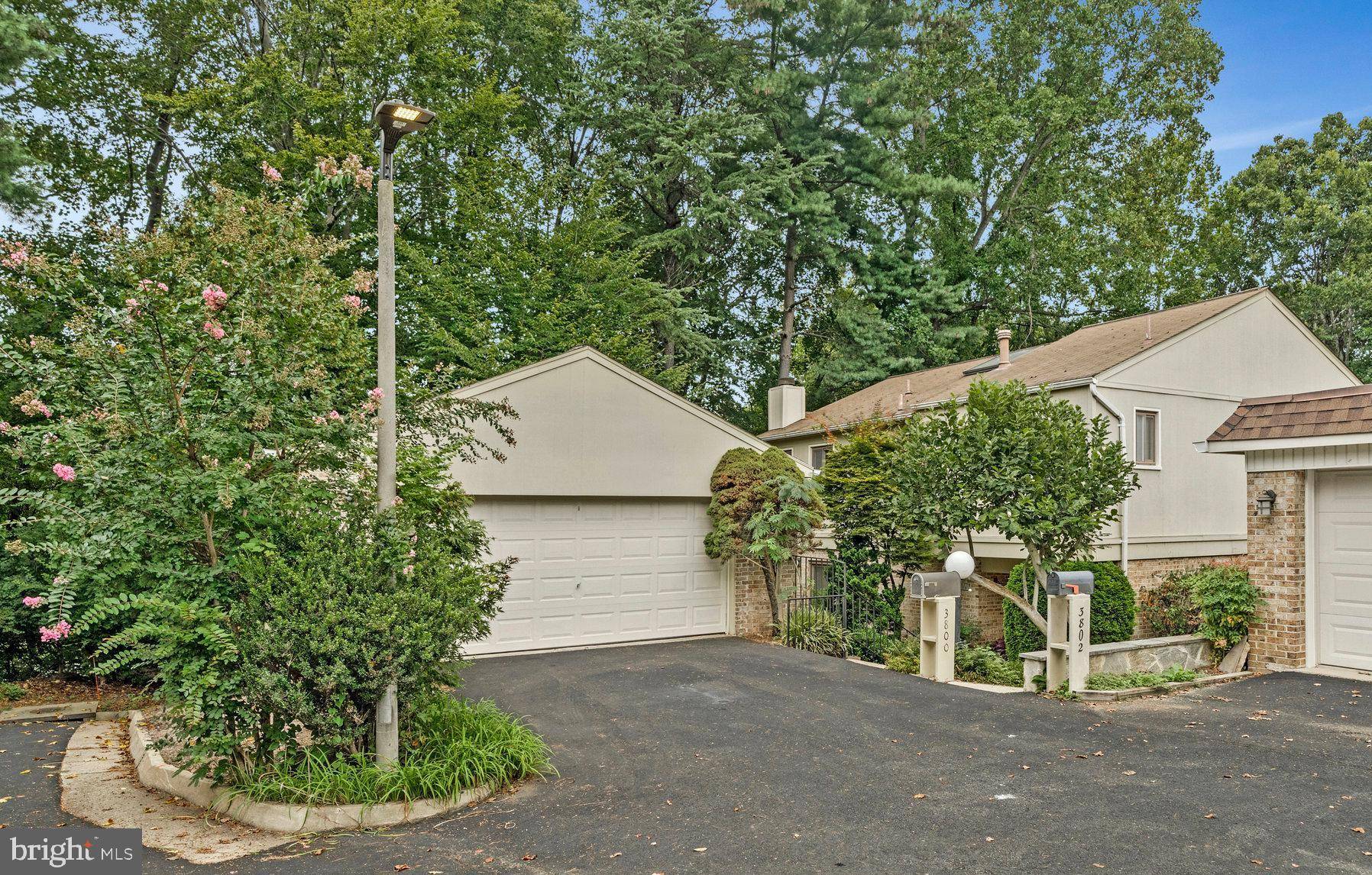 Fairfax, VA 22030,3800 HEMLOCK WAY