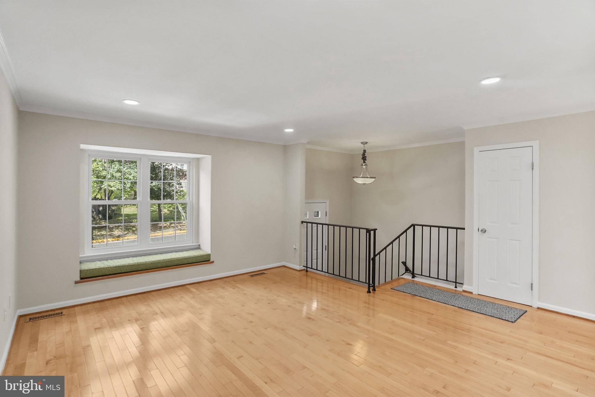 Springfield, VA 22152,6163 FOREST CREEK LN