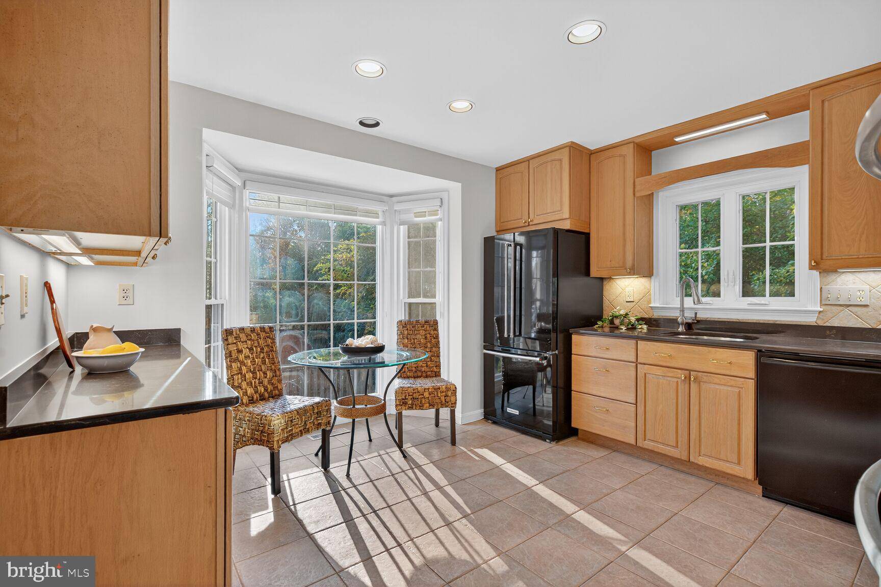 Vienna, VA 22180,153 EAST ST NE