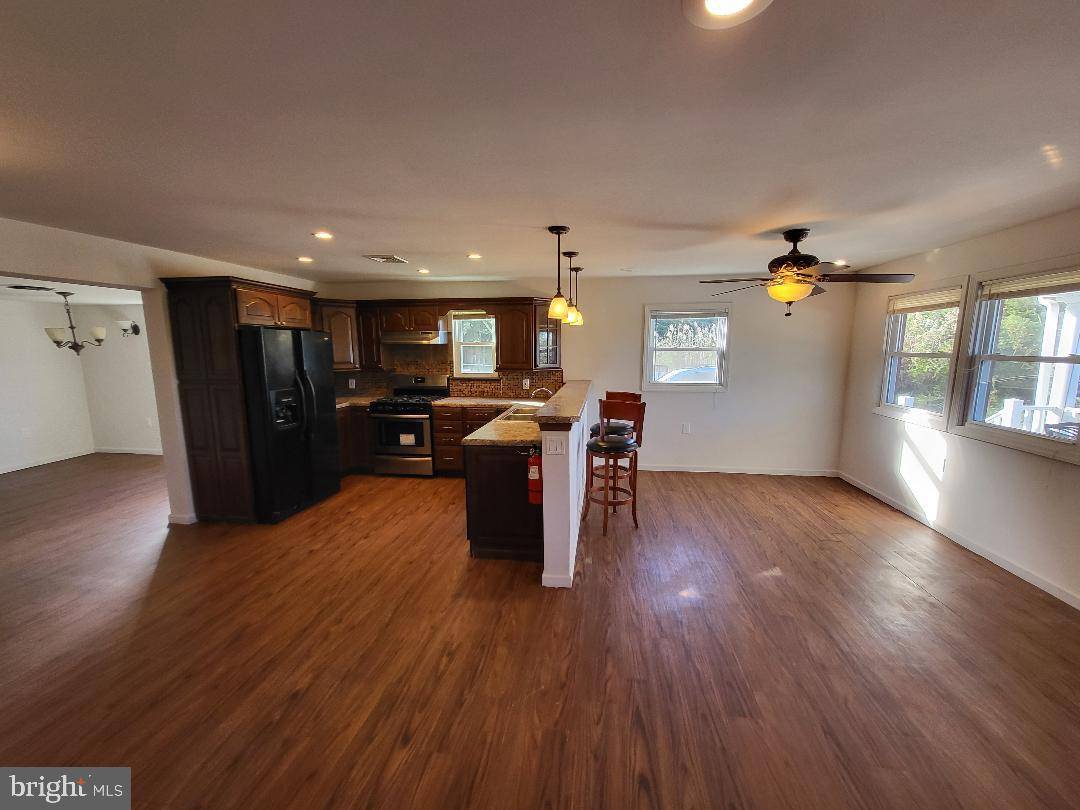 Little Egg Harbor Twp, NJ 08087,5 HOLDEN ST