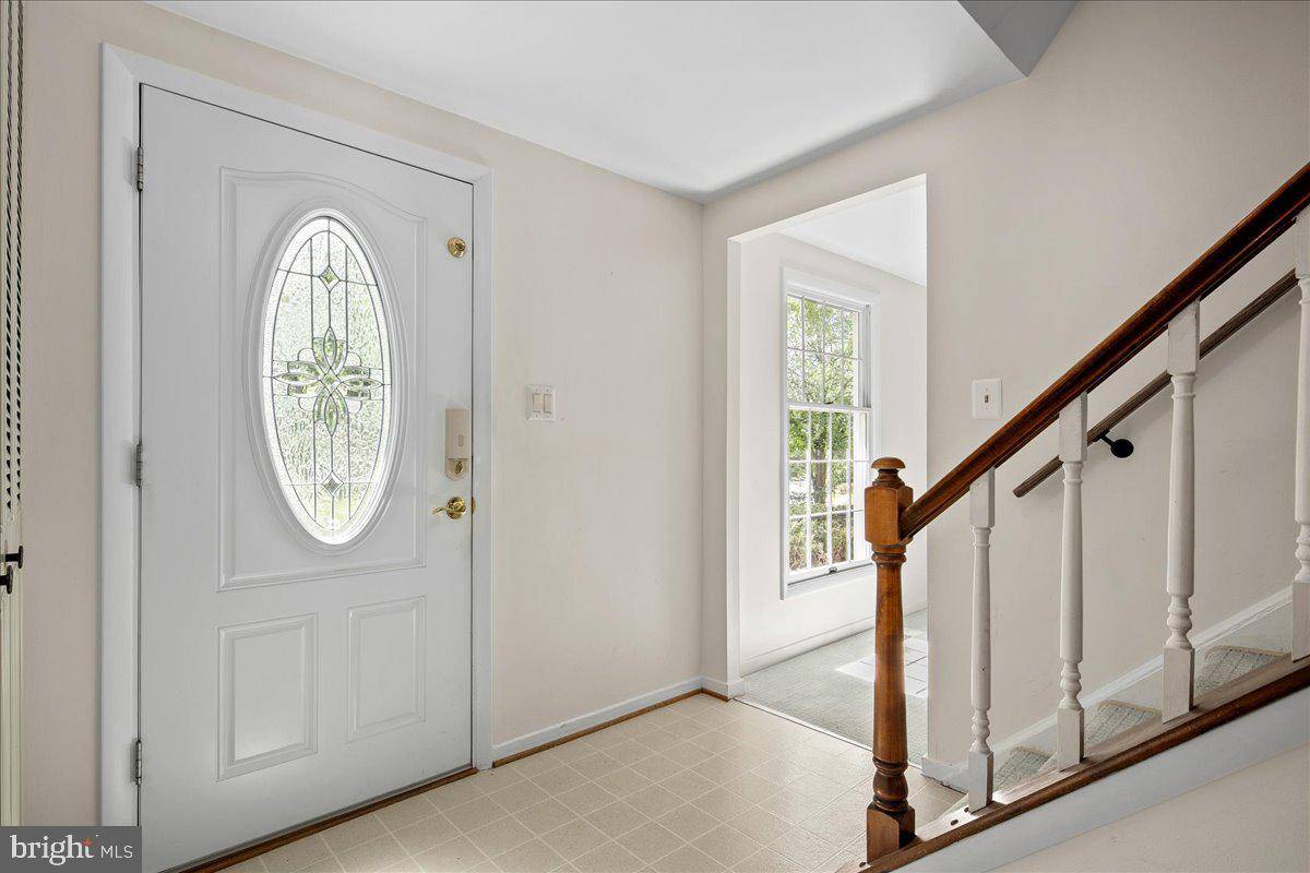 Herndon, VA 20171,2755 VIKING DR