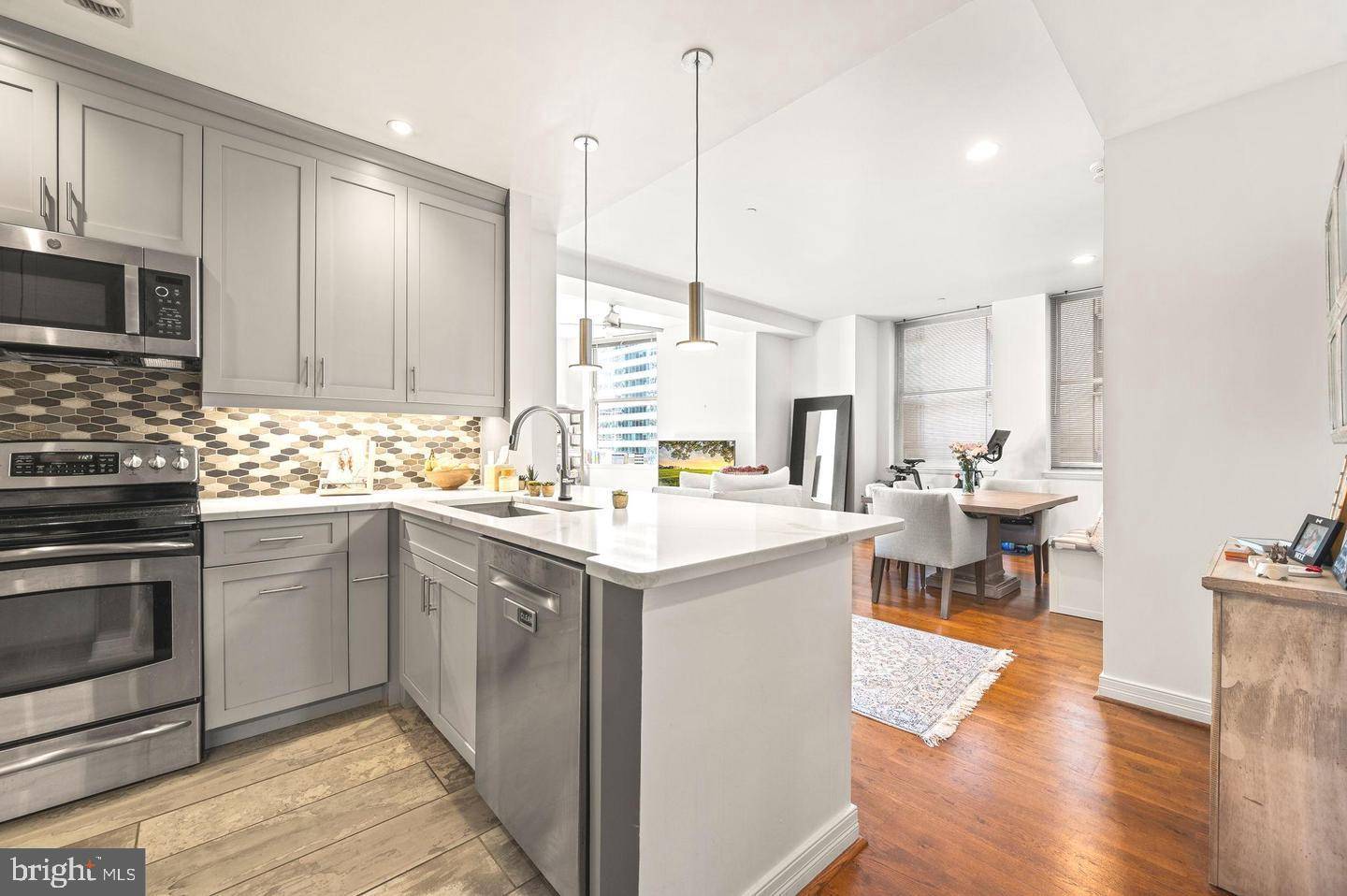 Philadelphia, PA 19103,1600 ARCH ST #618B