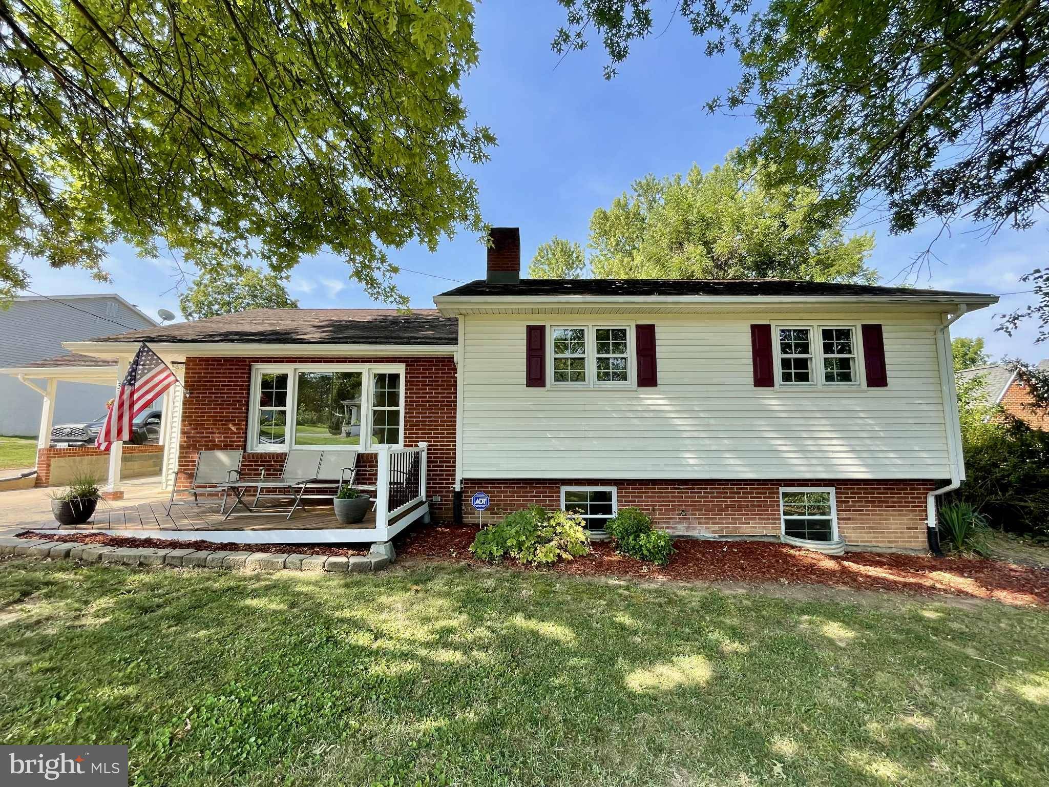 Woodstock, VA 22664,326 HOLLINGSWORTH RD