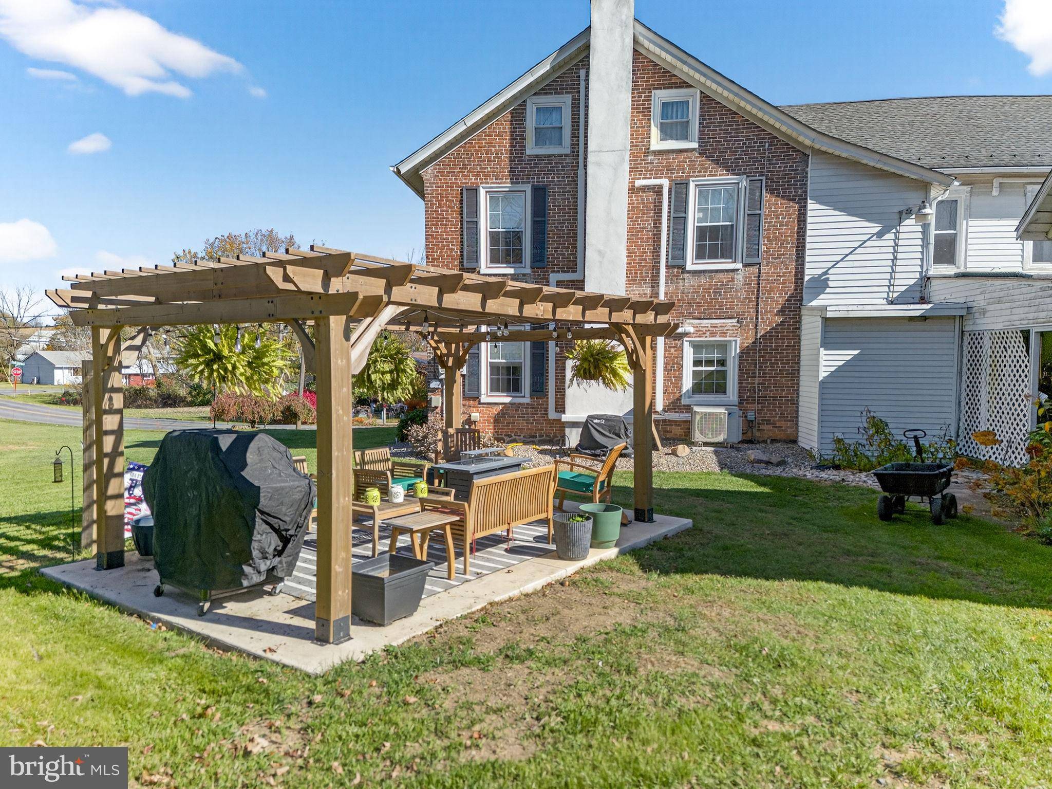 Schnecksville, PA 18078,4430 COPLAY CREEK RD #B