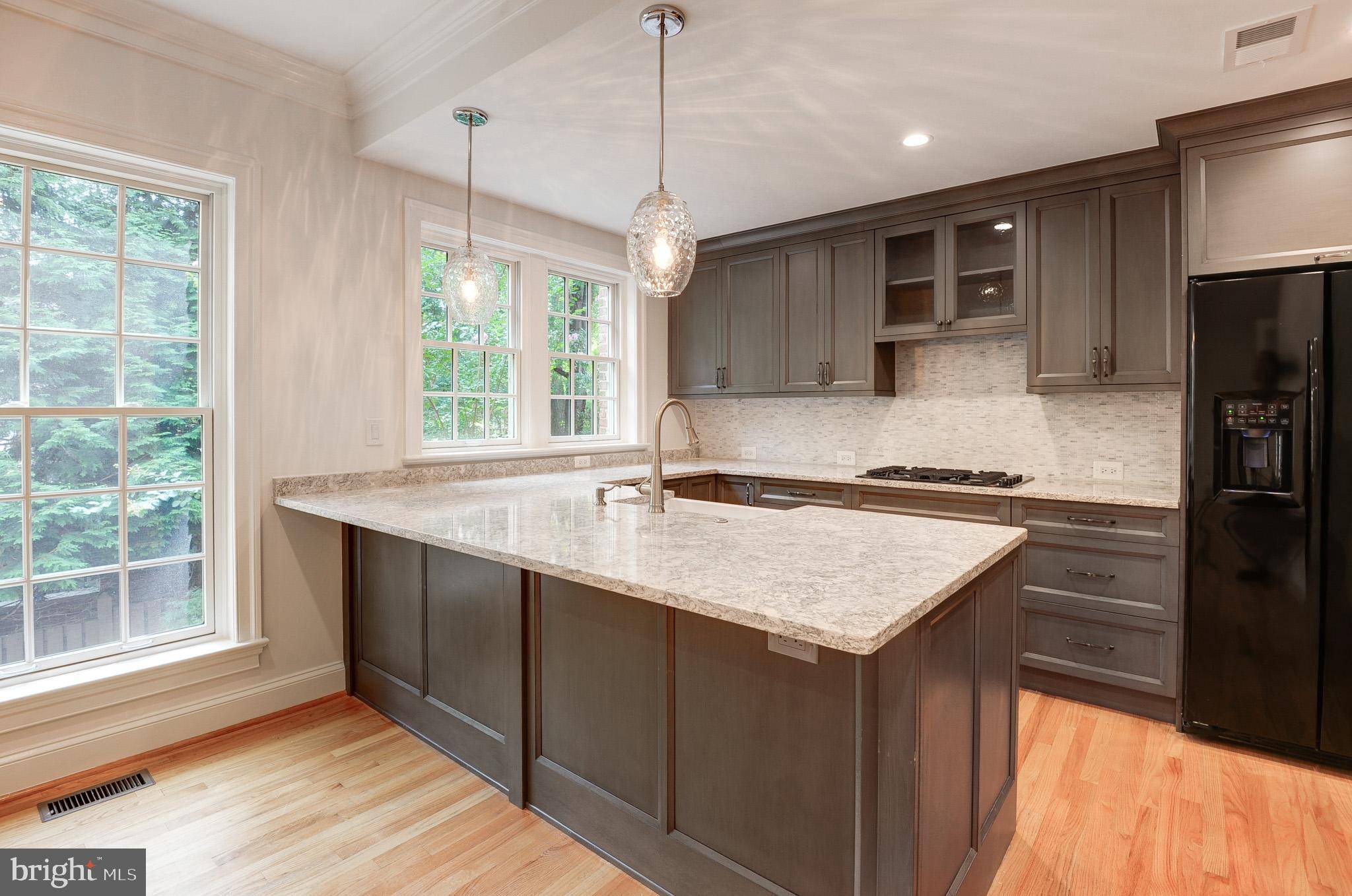 Falls Church, VA 22043,2035 MAYFAIR MCLEAN CT