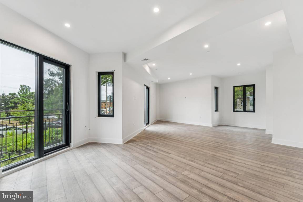 Washington, DC 20018,1001 RHODE ISLAND AVE NE