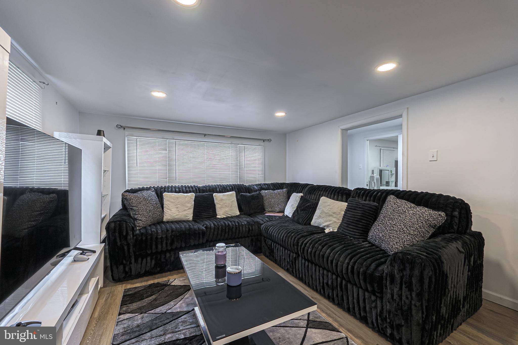 Pleasantville, NJ 08232,402 N 2ND ST