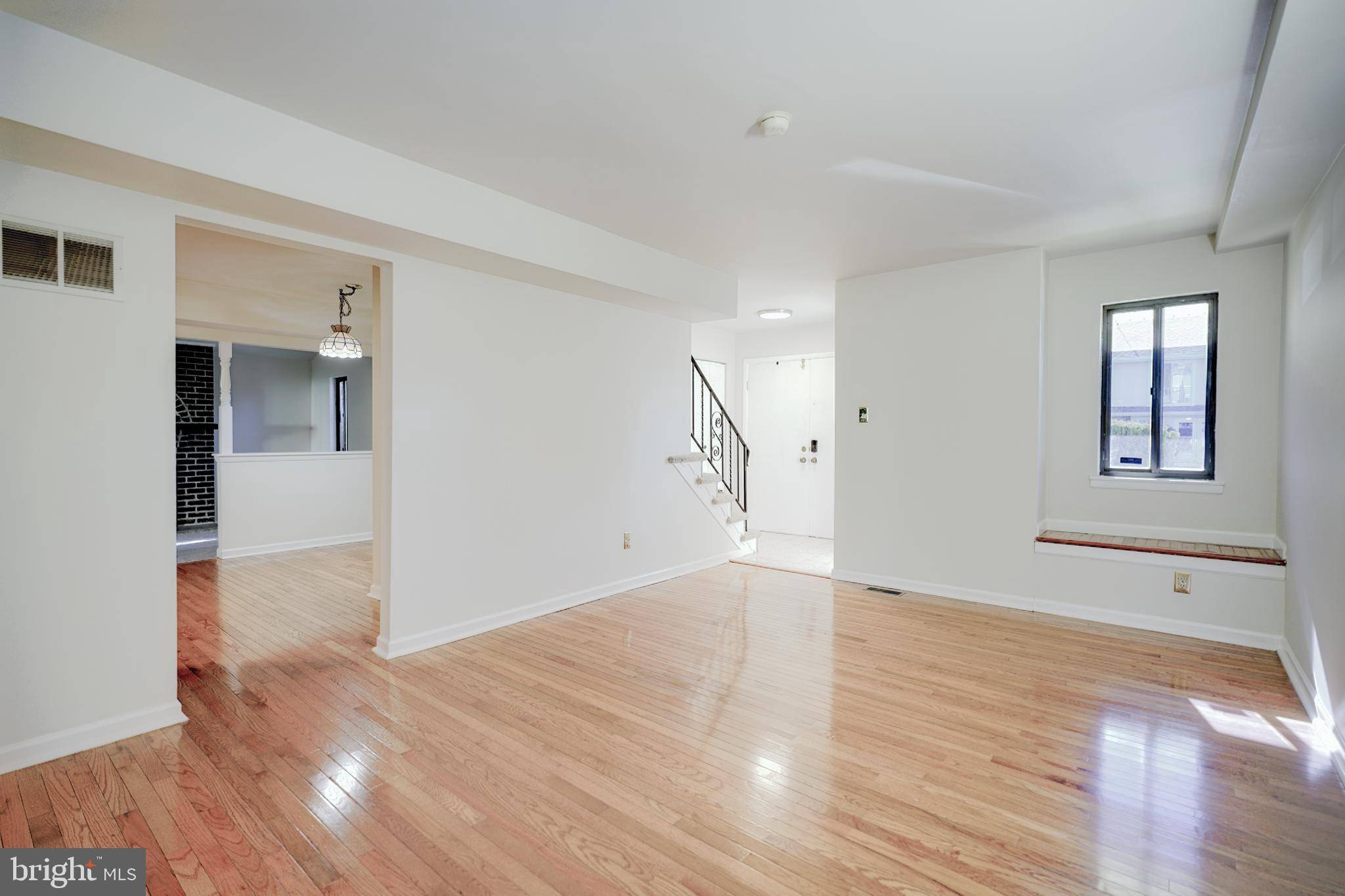 Lansdale, PA 19446,1401 OAK CIR