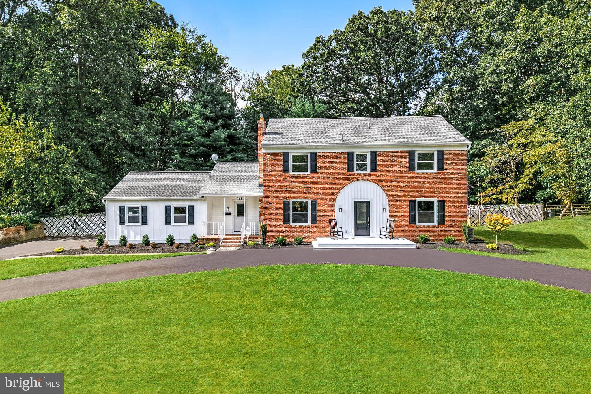 Moorestown, NJ 08057,268 N RIDING DR